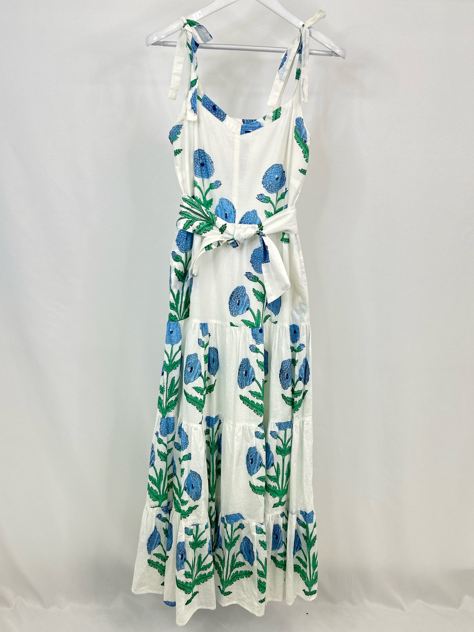 BEAU & RO Size M White Floral Women Dress