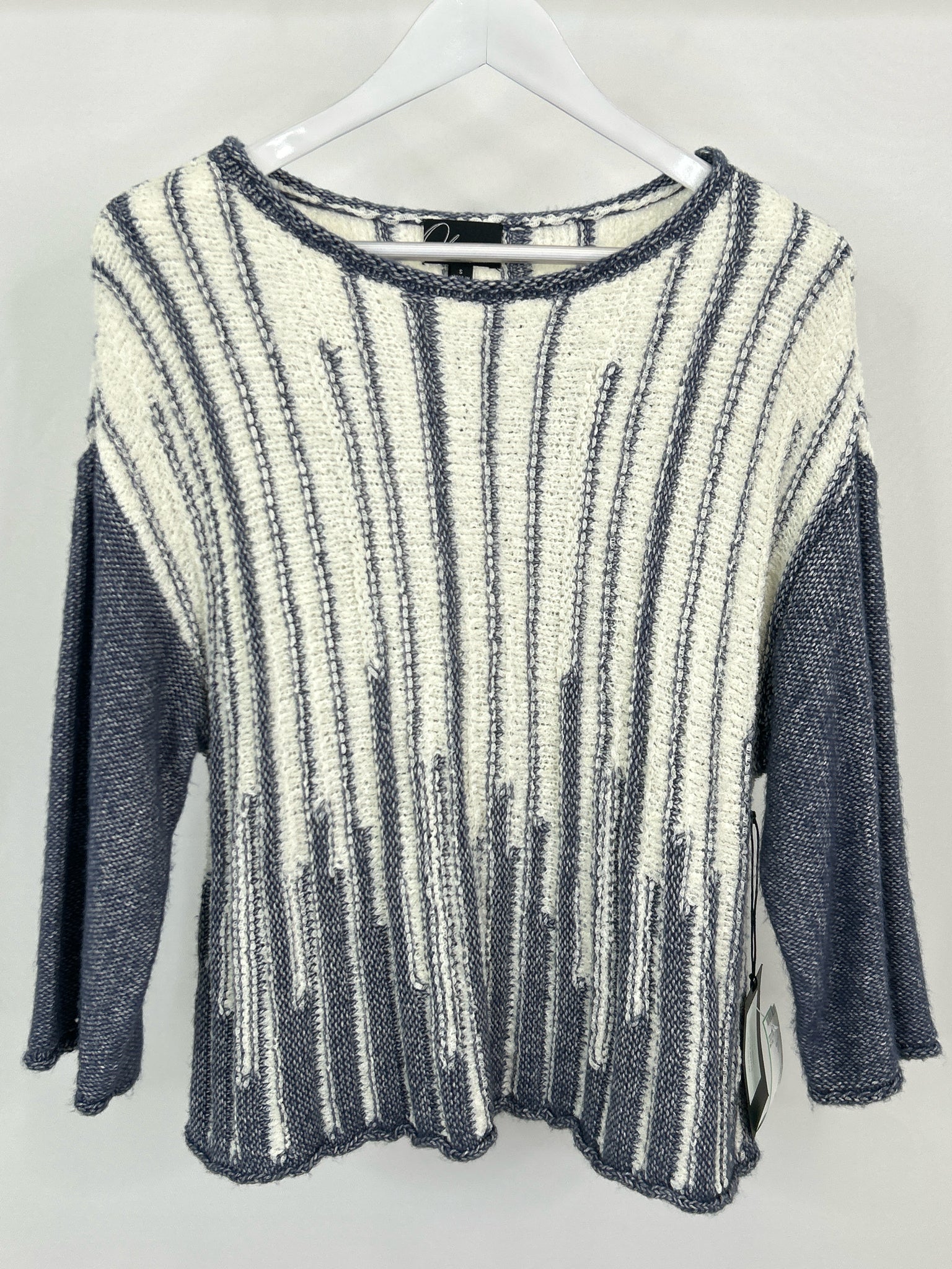 OLIVIA BY HABITAT CLOTHES Size S WHITE AND BLUE Women Sweater