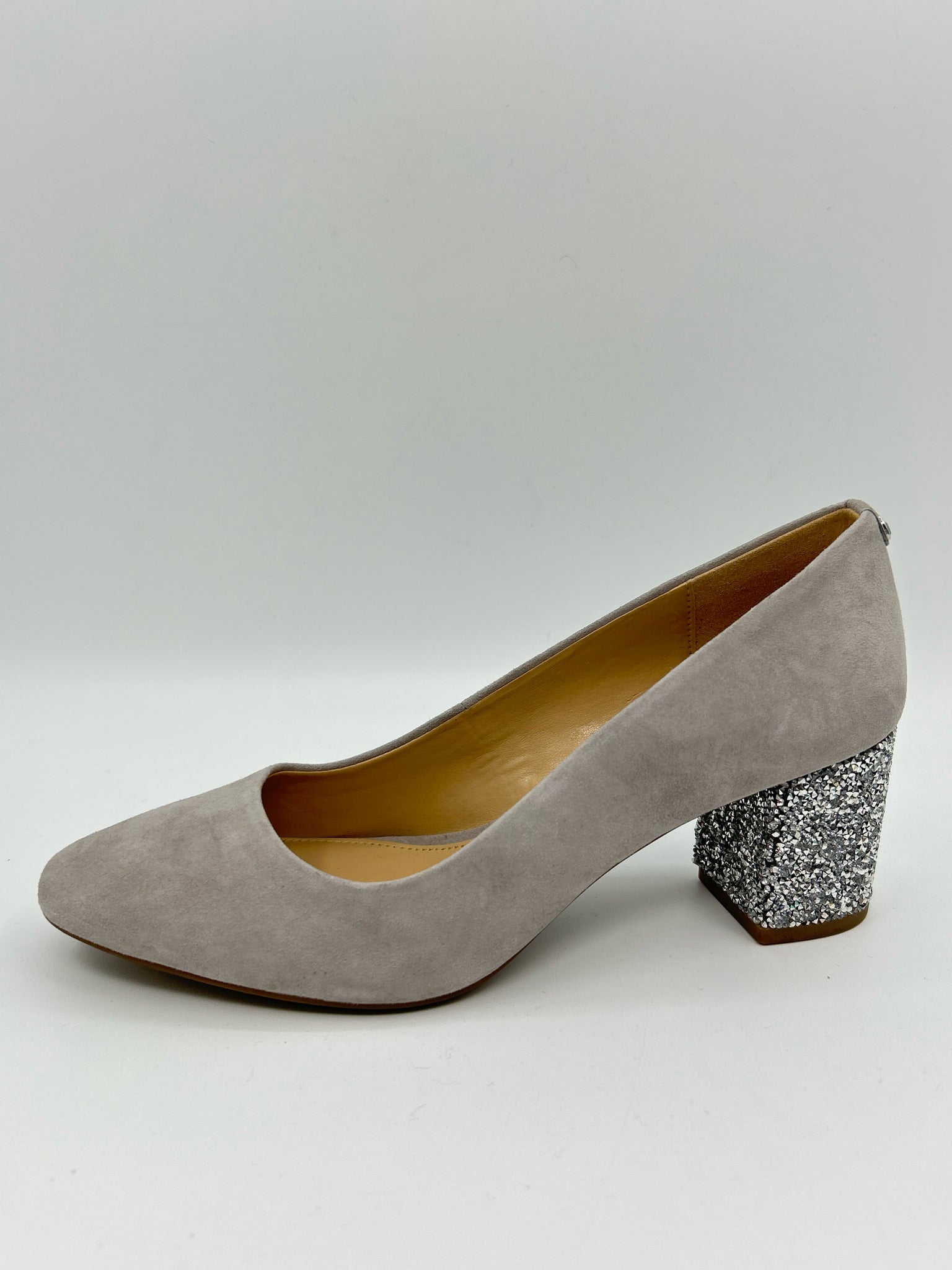 MICHAEL MICHAEL KORS Size 8M Grey Women Pumps