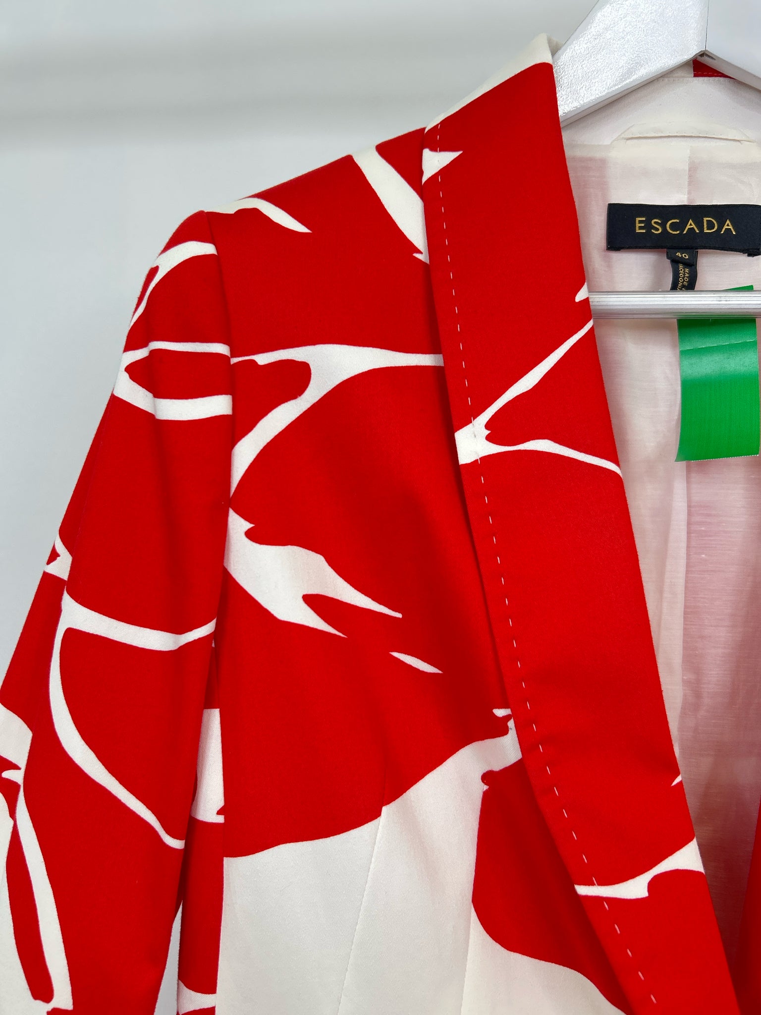 ESCADA Size 40 red & white Women Blazer