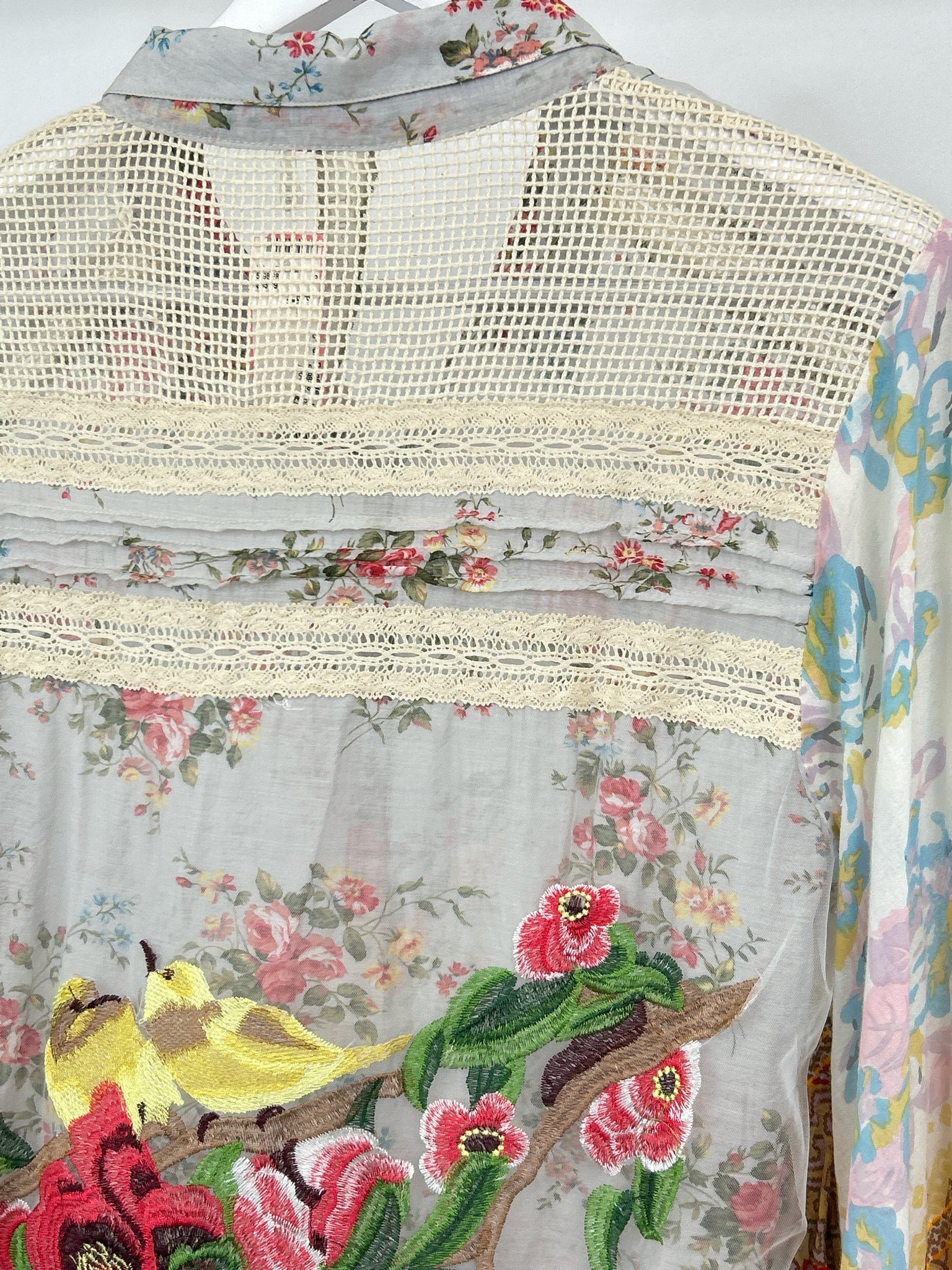 ARATTA SILENT JOURNEY Size M Pale Grey Women Blouse