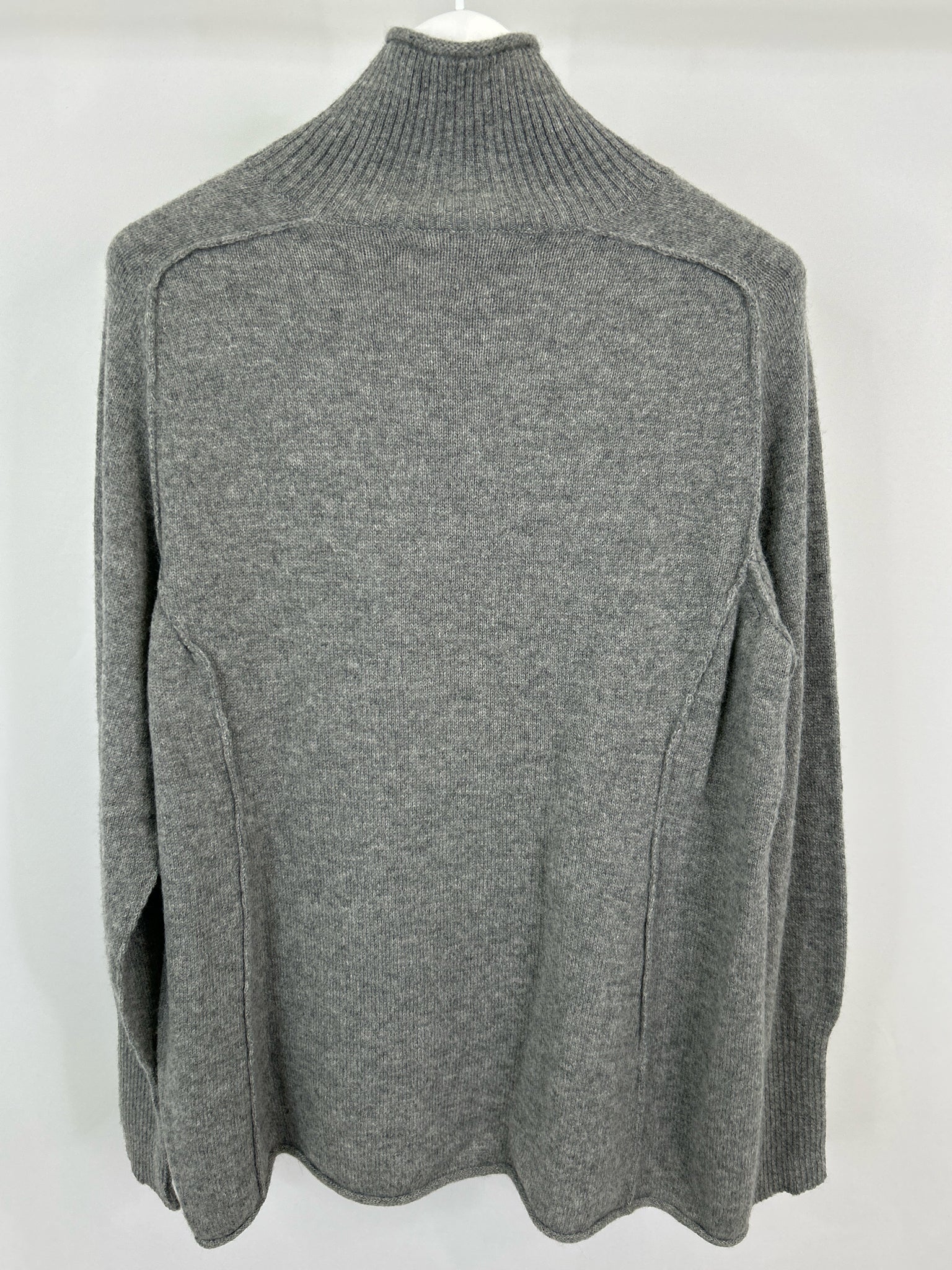 PERUVIAN CONNECTION Size XL Grey Women Sweater