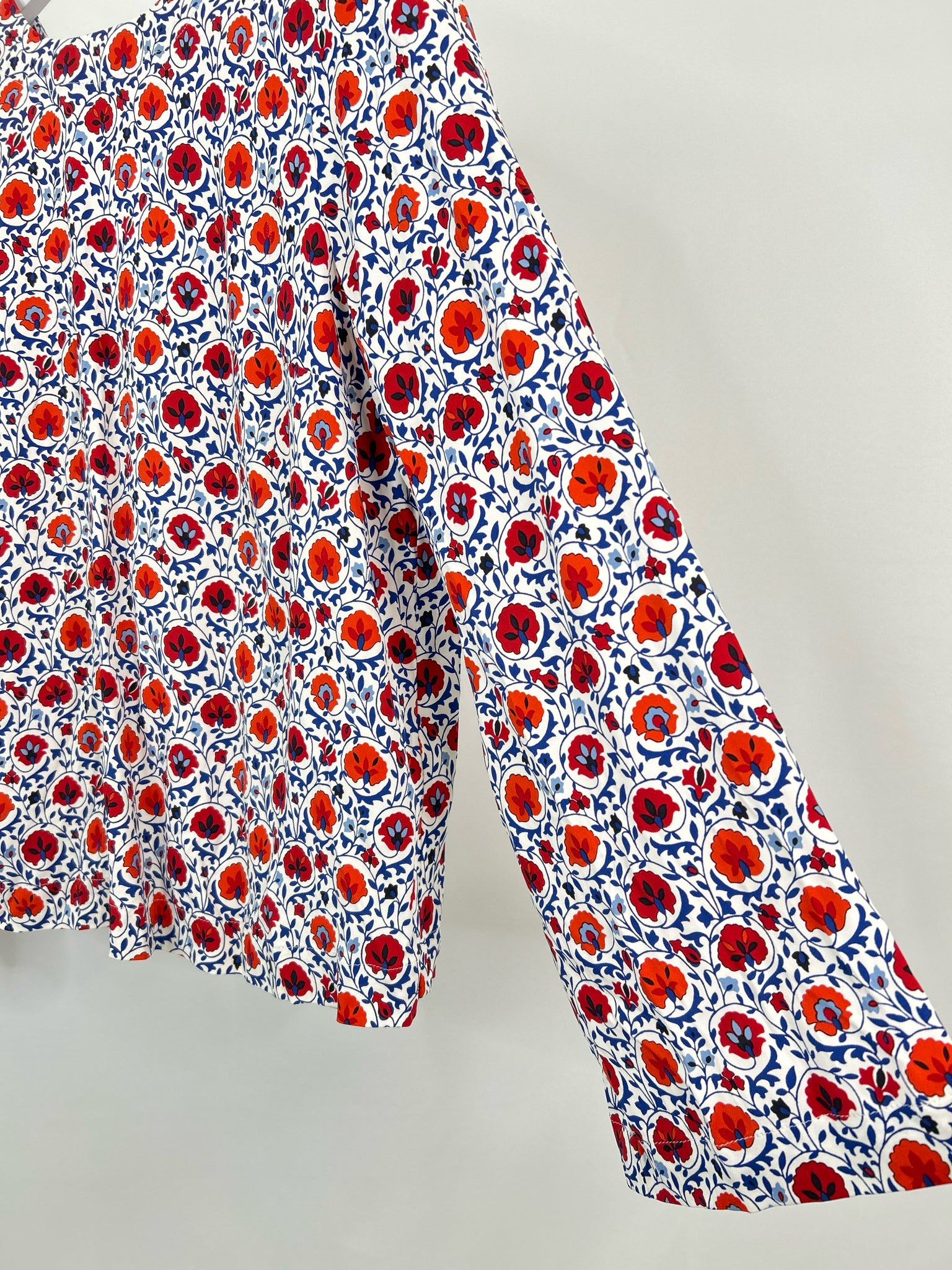 BODEN Size 8 Red and Blue Women Top NWT