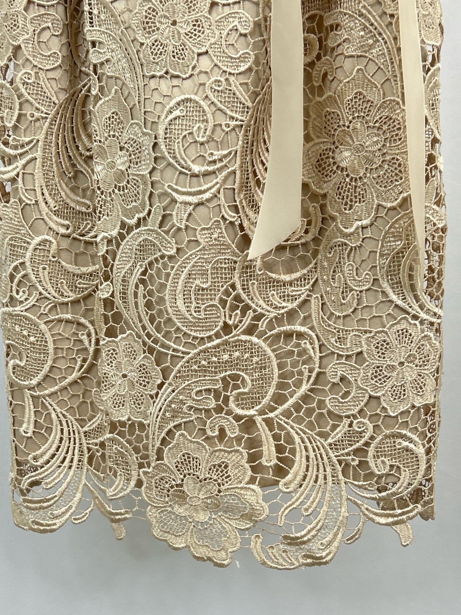 ADRIANNA PAPELL Size 6 Beige Women Dress