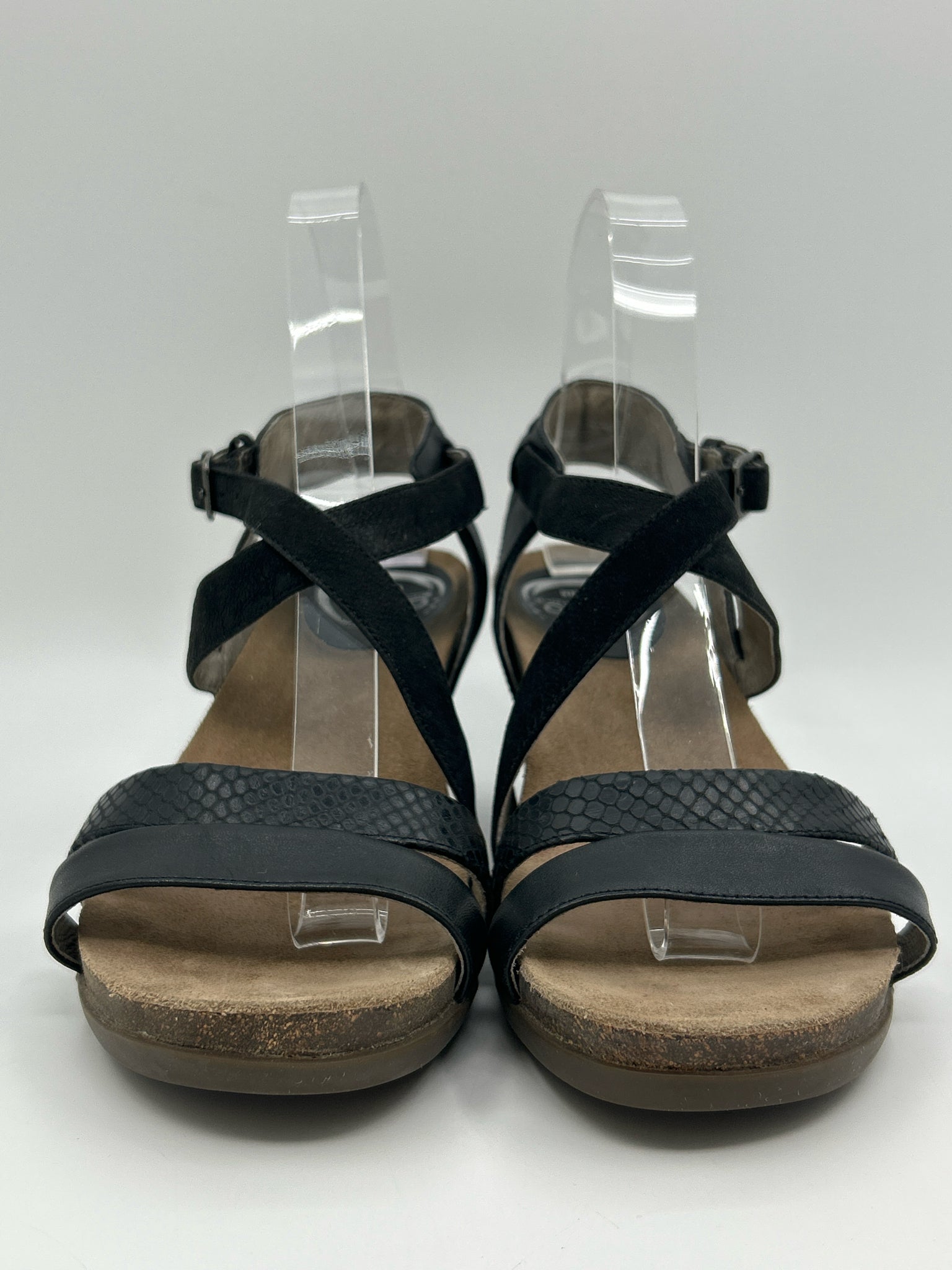 ABEO Size 8N Black Women Sandal