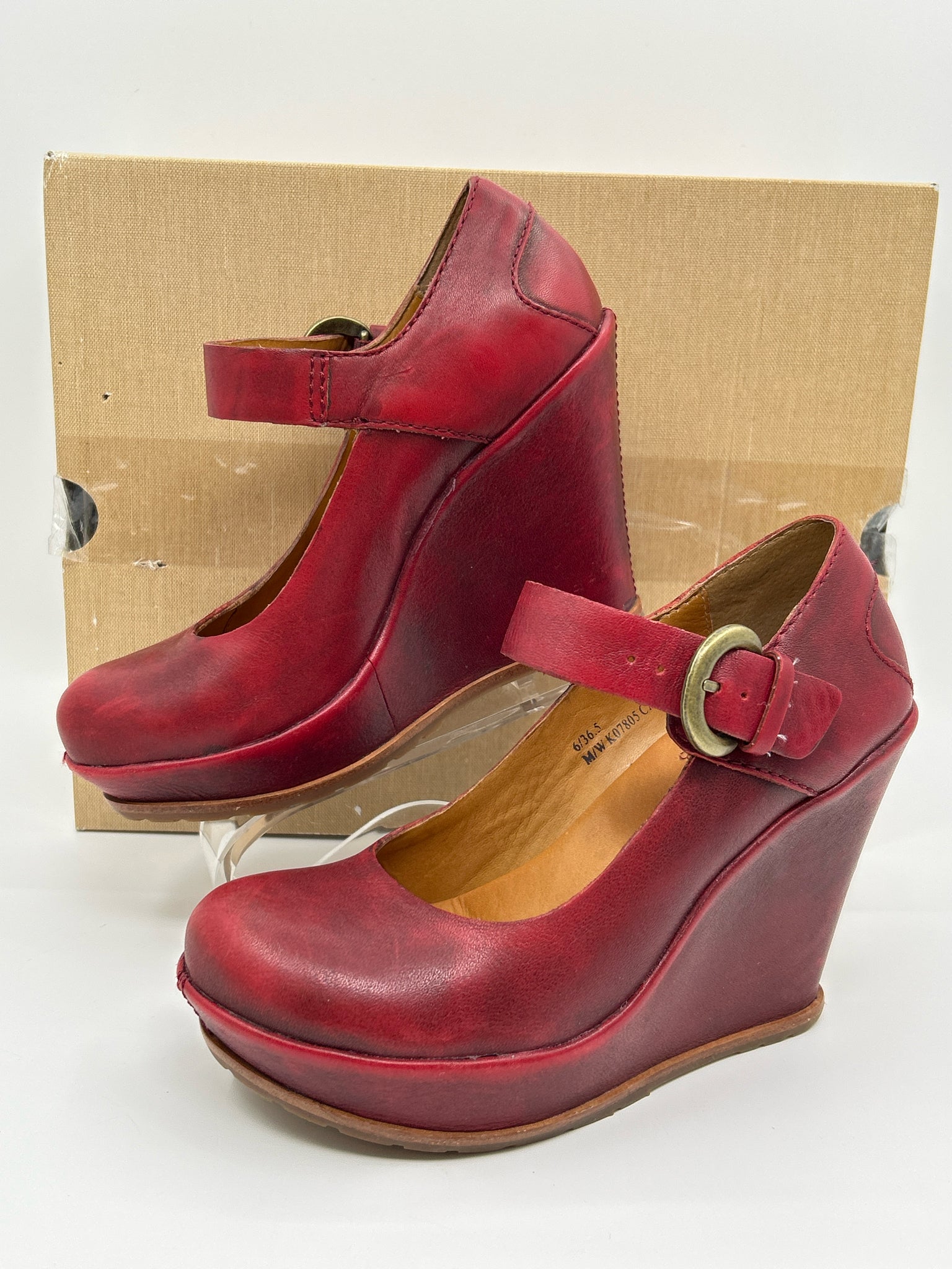 KORK EASE Size 6 Red Women's Pumps