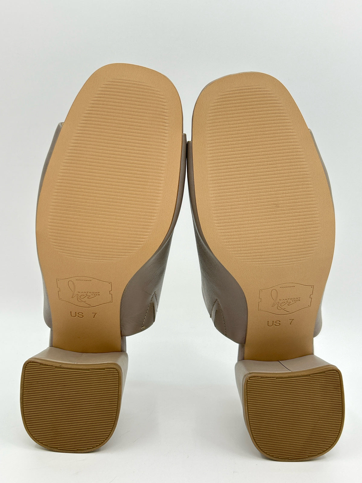 ANTHONY VEER Size 7 Taupe Women Sandal NWOB