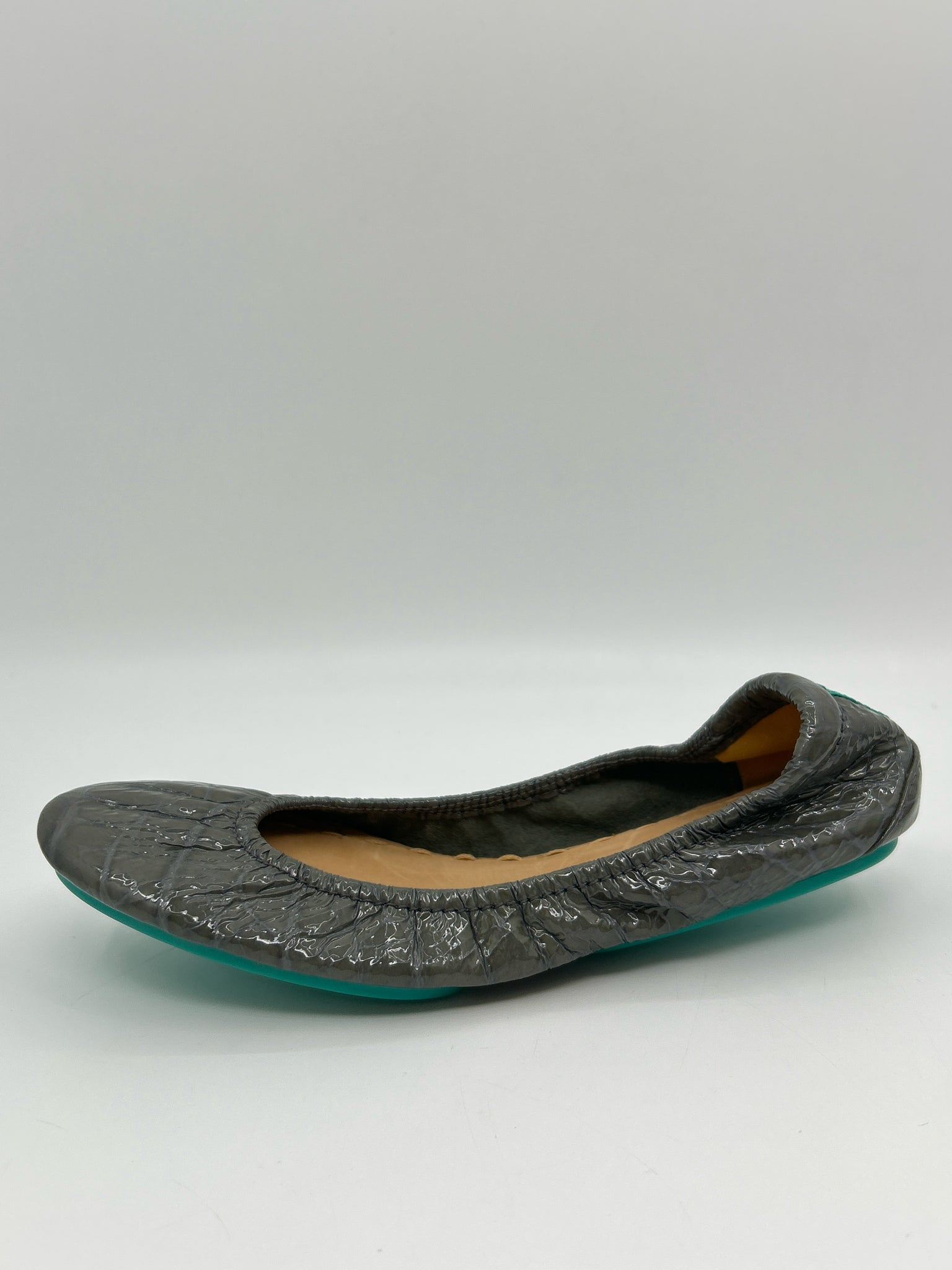 TIEKS Size 7 Gray Women Flats