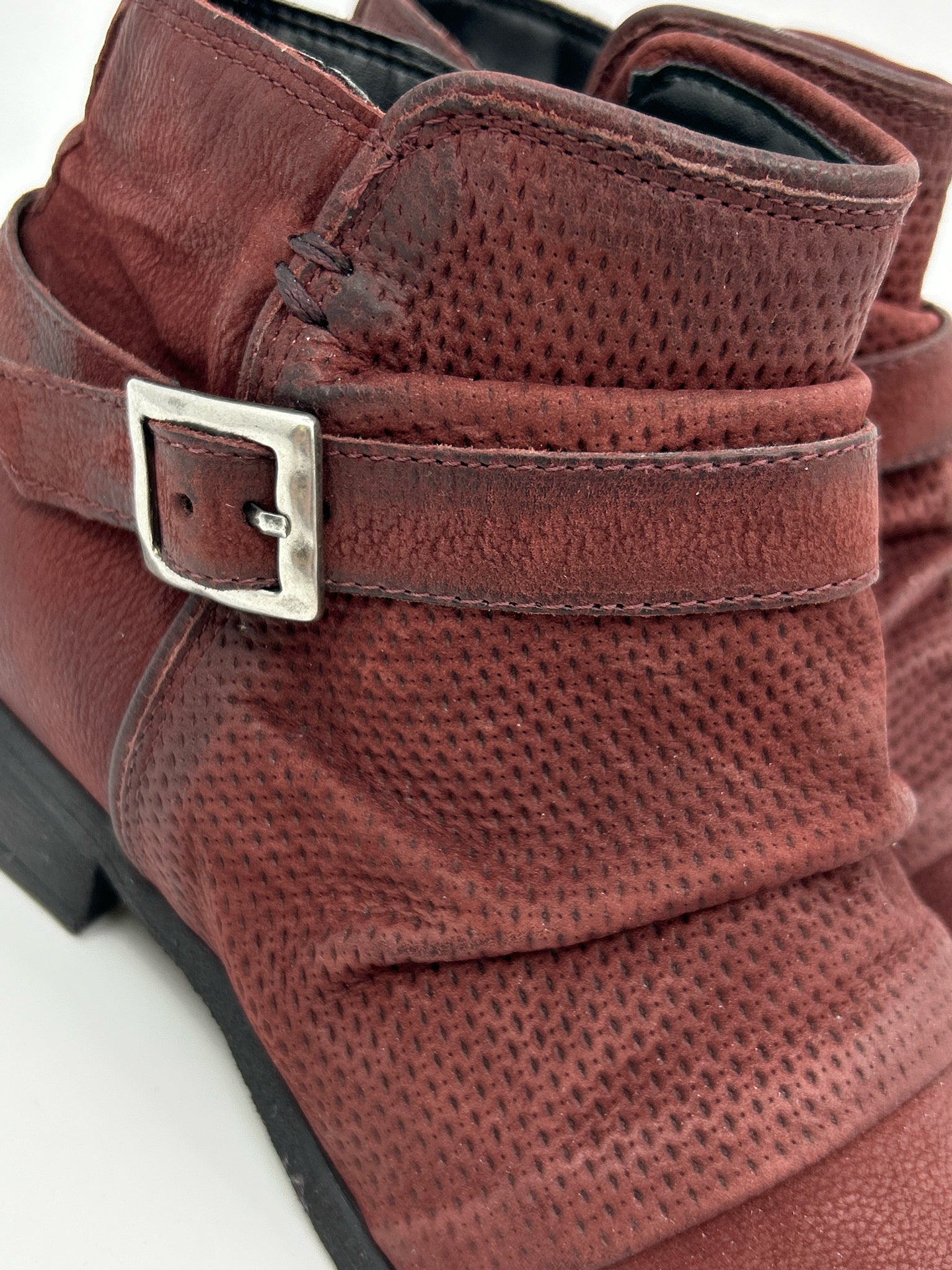 MIZ MOOZ EU Size 37 US 6.5/7 Merlot Women Booties
