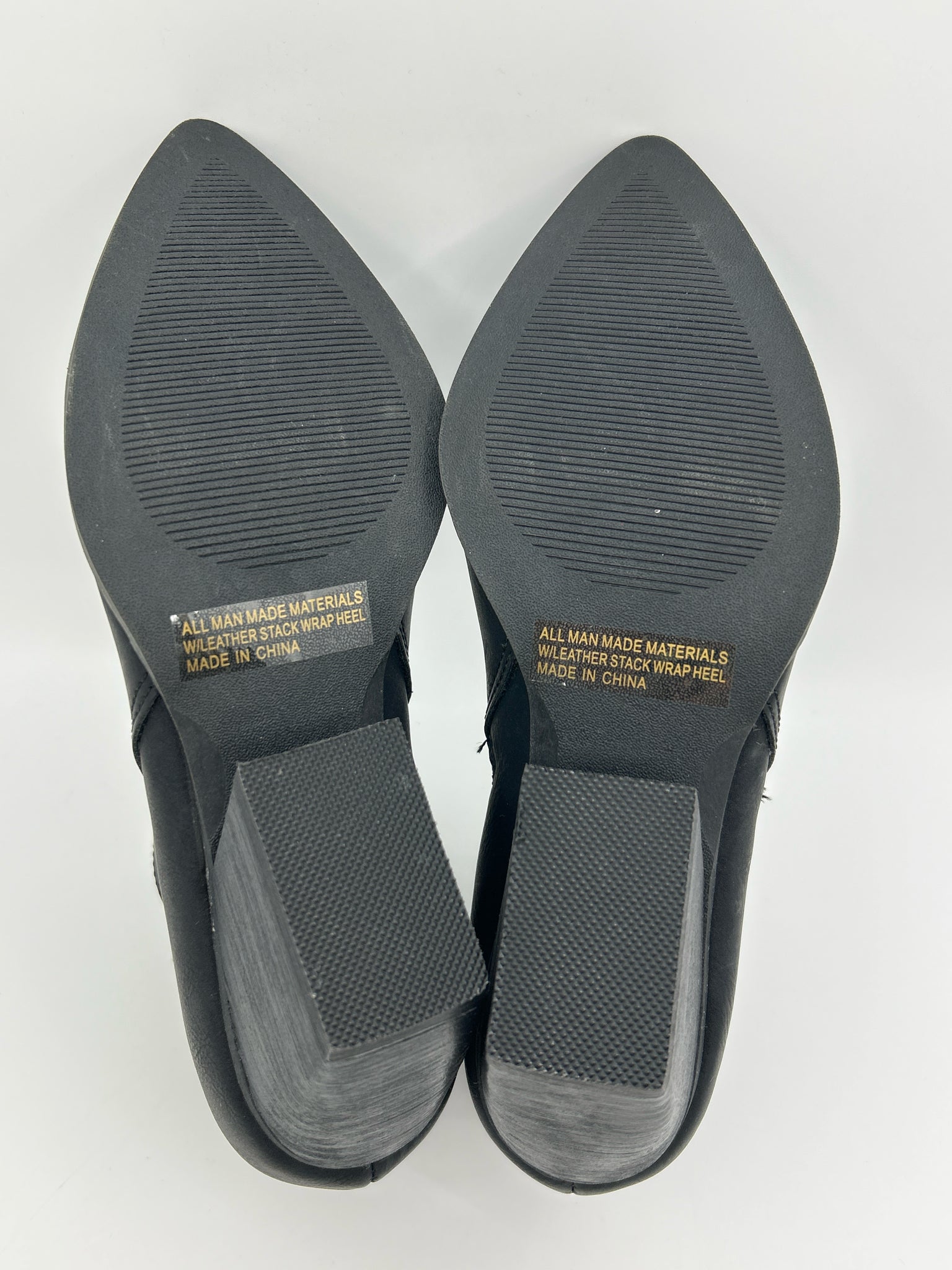 DOLCE VITA Size 8 Black Women Booties NWOB