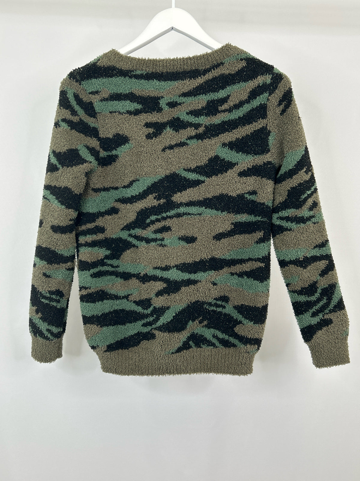 BAREFOOT DREAMS Size XS Green Camo Women Sweater