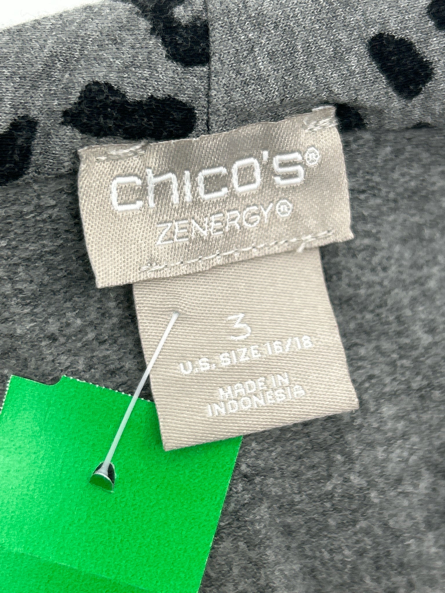 CHICO'S Size 16/18 GRAY AND BLACK Women Pullover