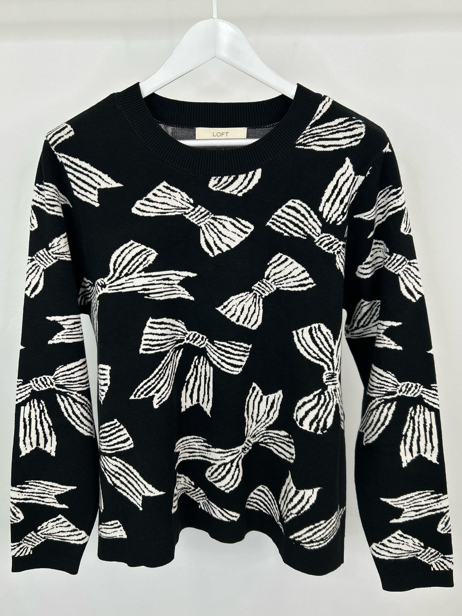 LOFT Size XXL Black and White Women Sweater