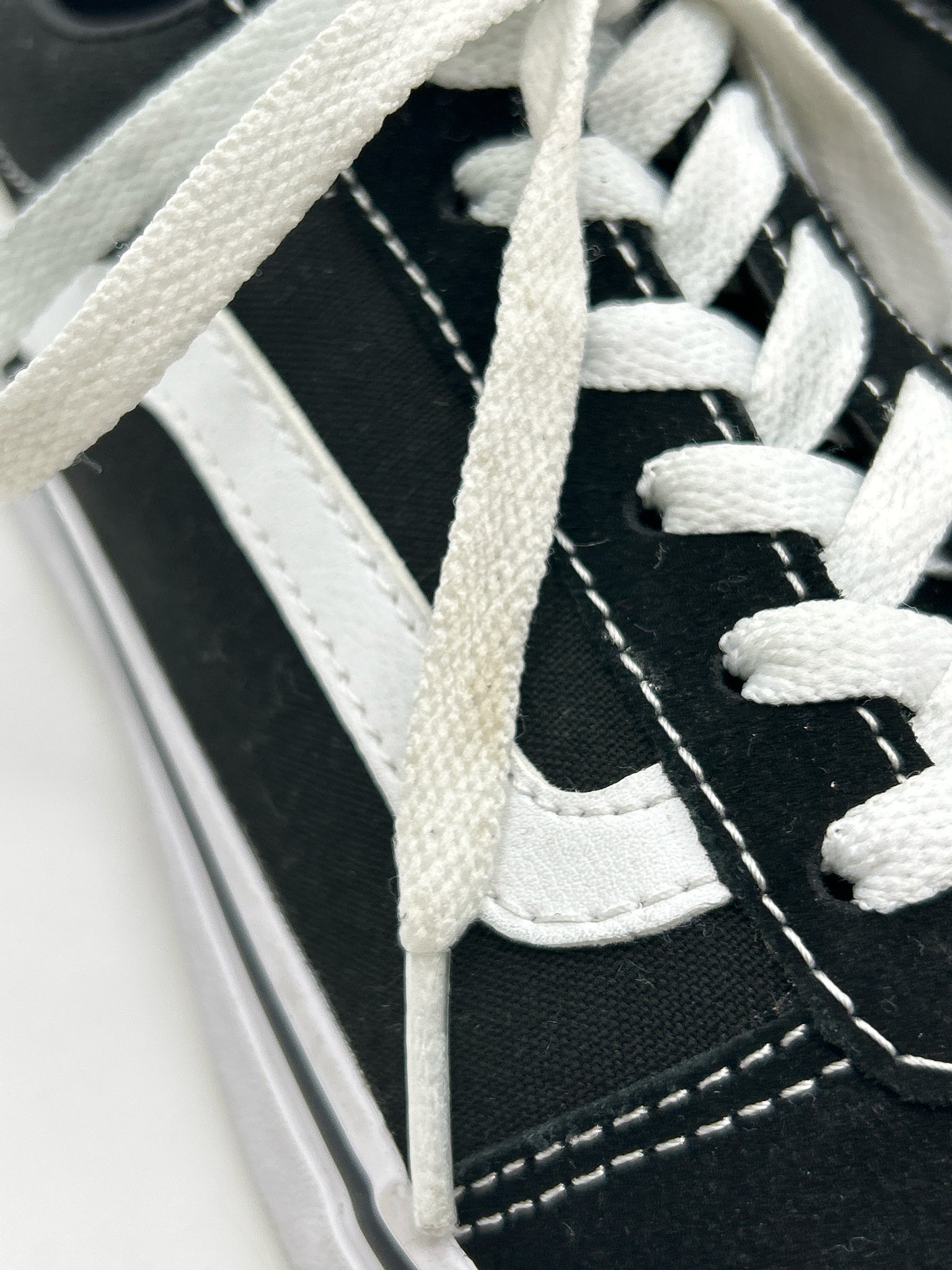 VANS Size 8 Black and White Women Sneakers