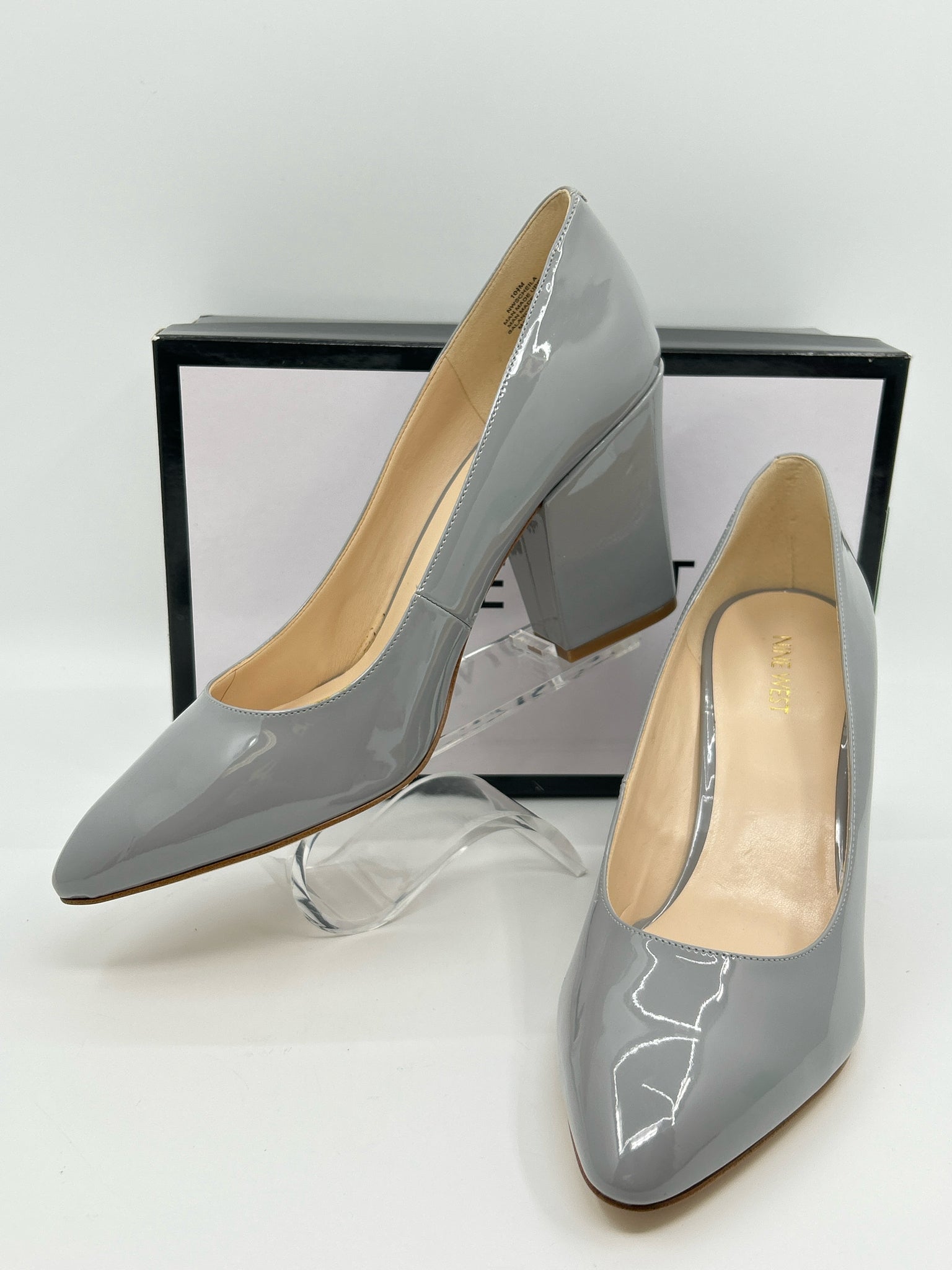 NINE WEST Size 10.5M Gray Women Pumps