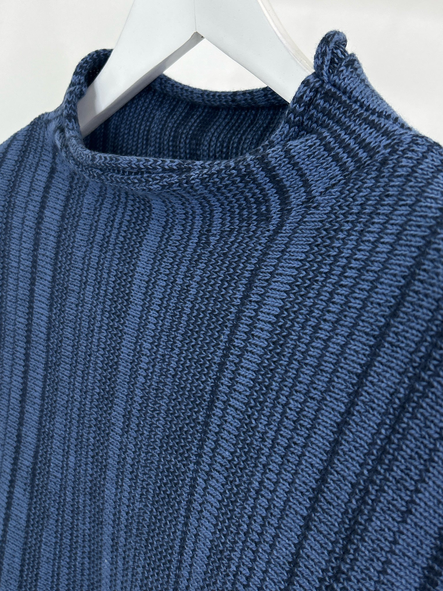 OLIVIA BY HABITAT CLOTHES Size S Blue & Navy Women Sweater NWT