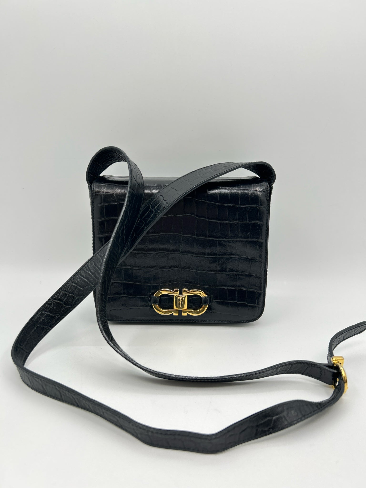 SALVATORE FERRAGAMO Black Women Purse