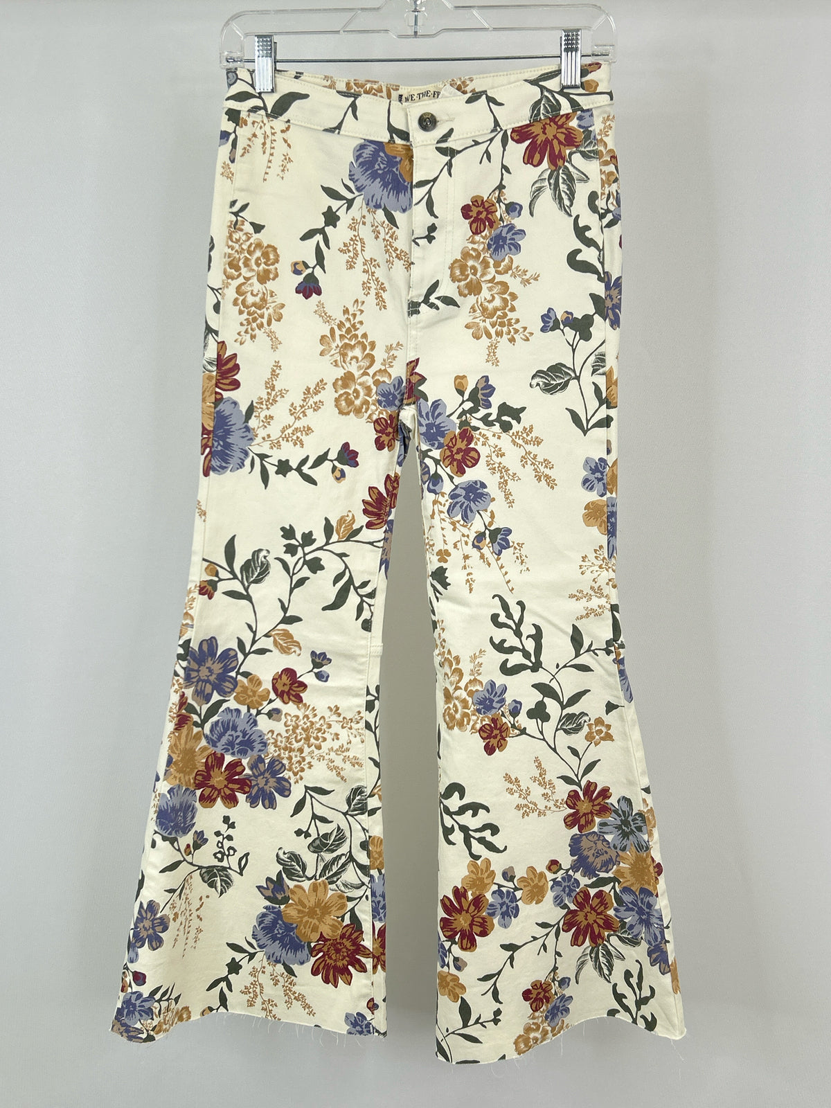 WE THE FREE Size 27/4 Cream Floral Print Women Jeans NWT
