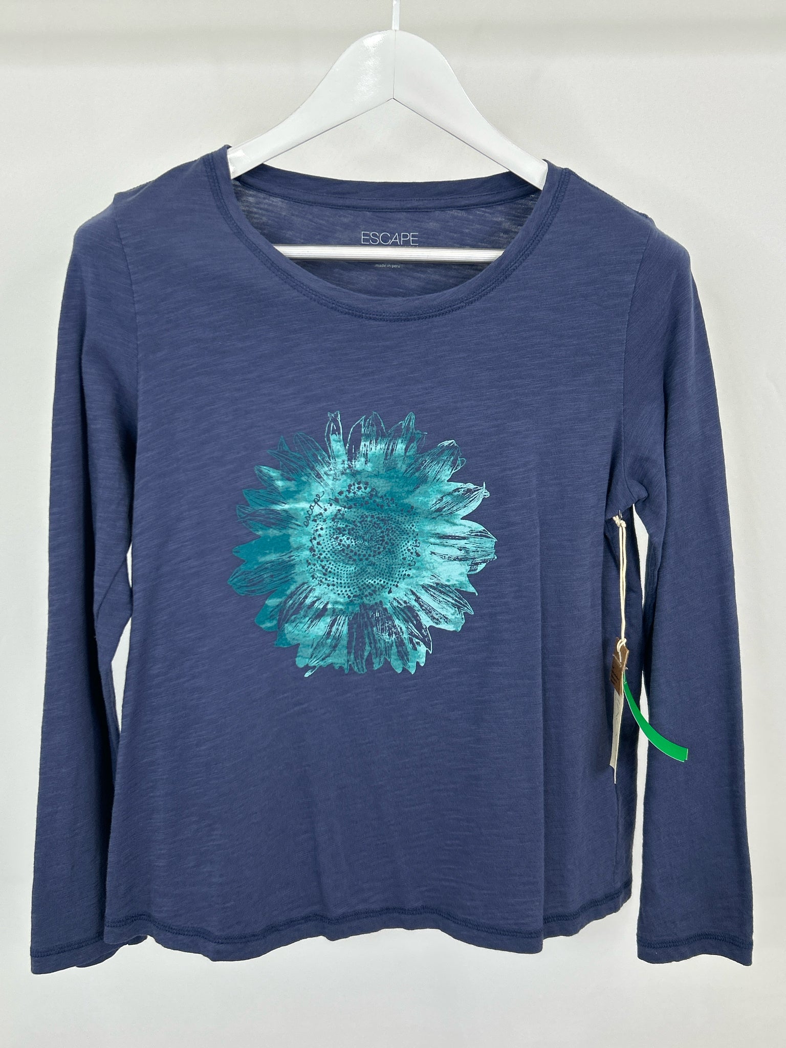 Escape by Habitat Clothes Size S Navy Women Top NWT