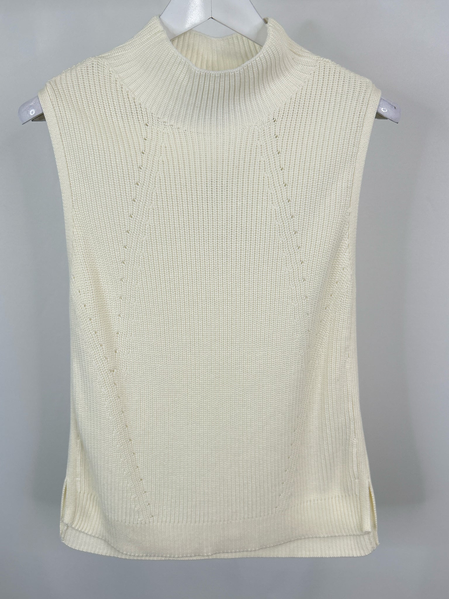 White House Black Market Size M White Women Sweater