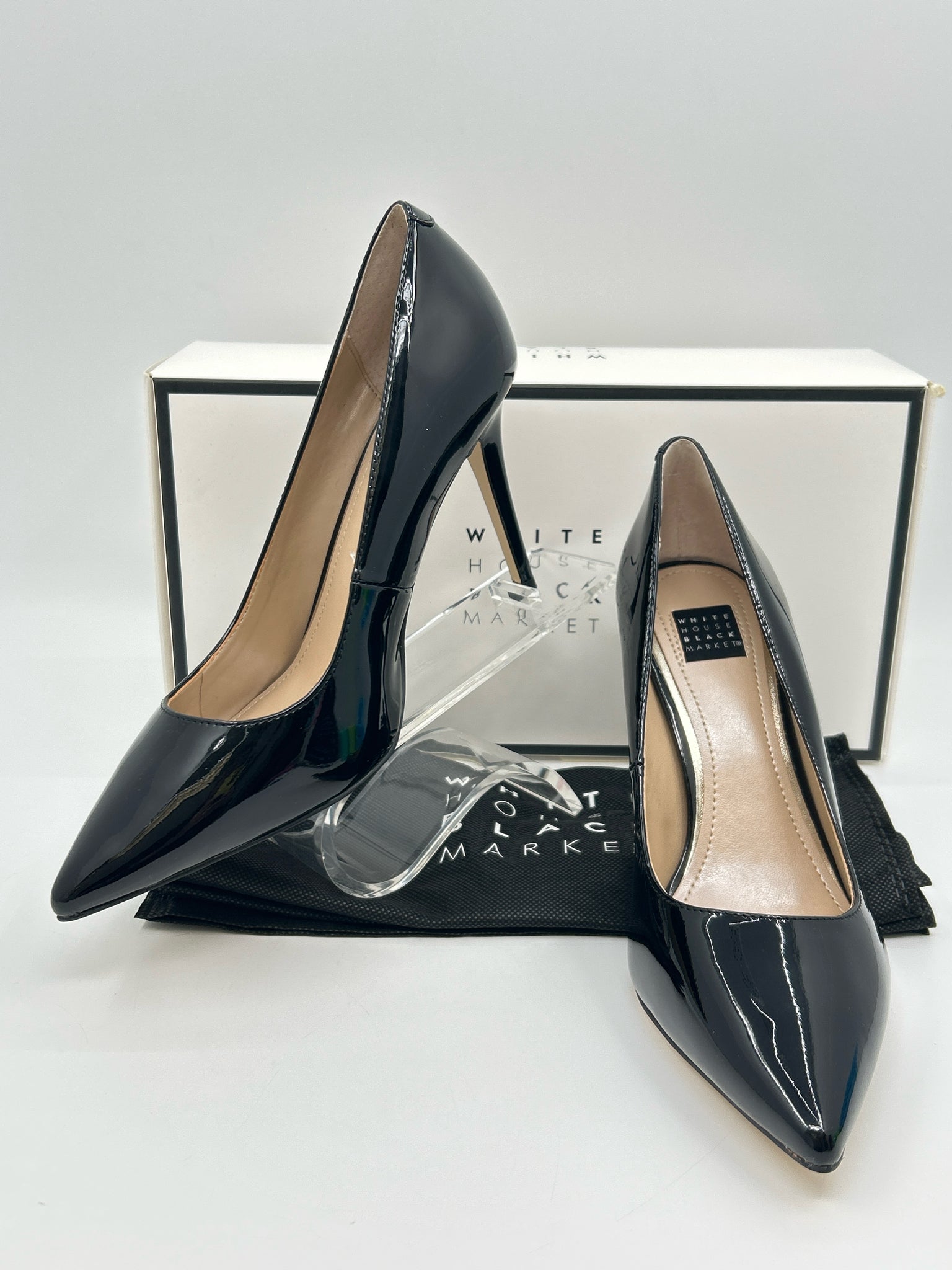 White House Black Market Size 6.5M Black Women Pumps