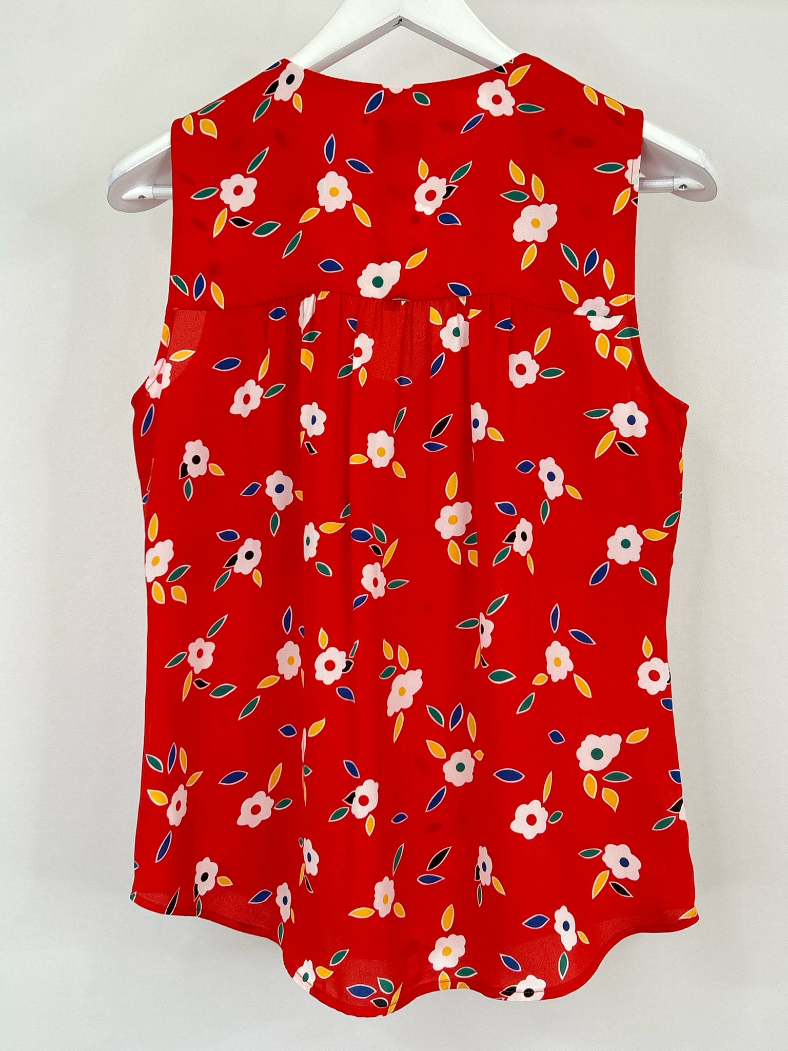 CABI Size S RED FLORAL Women Top