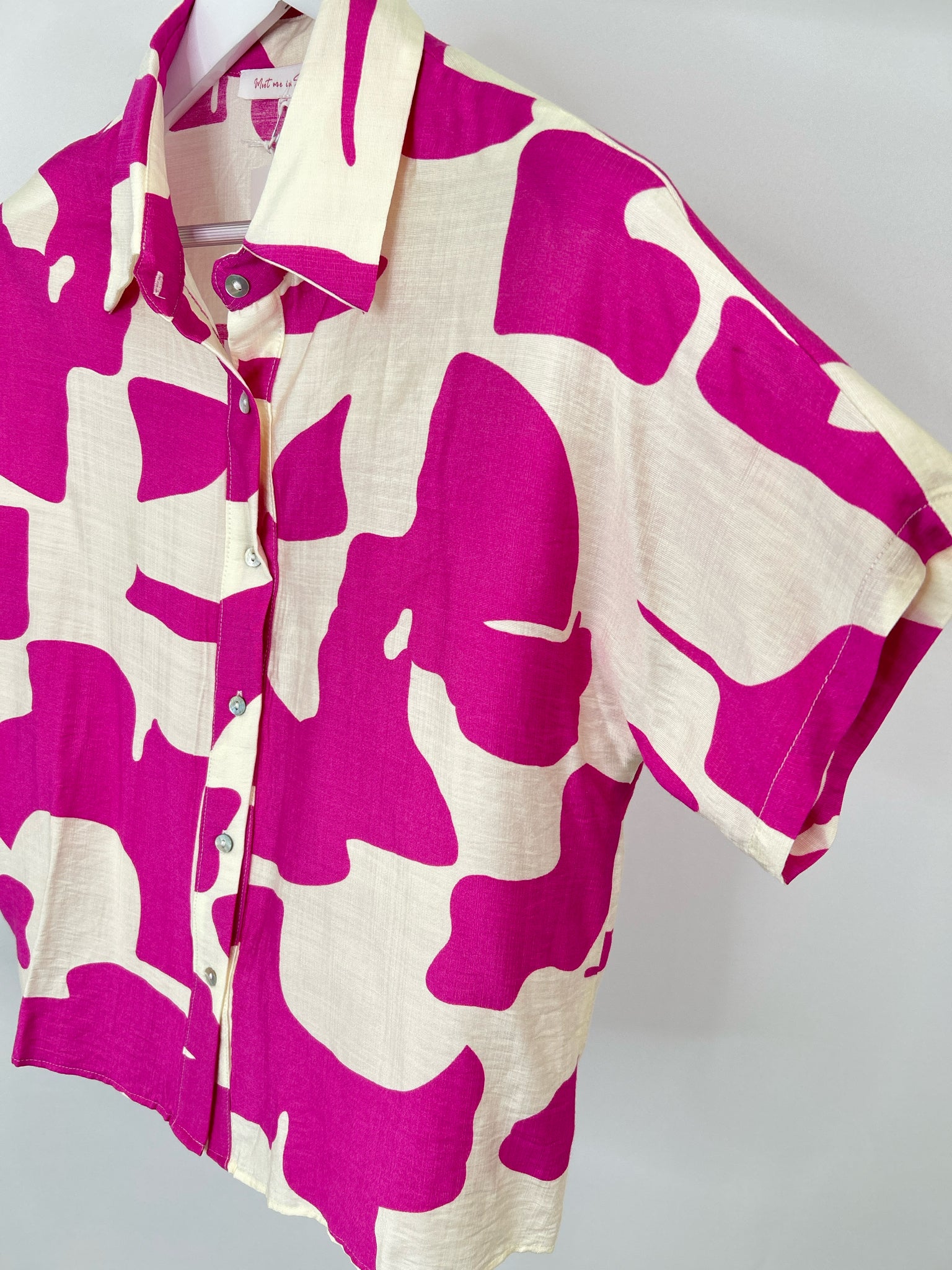 Meet Me In Santorini Size M Ivory and Fuchsia Women 2-Piece w/shorts