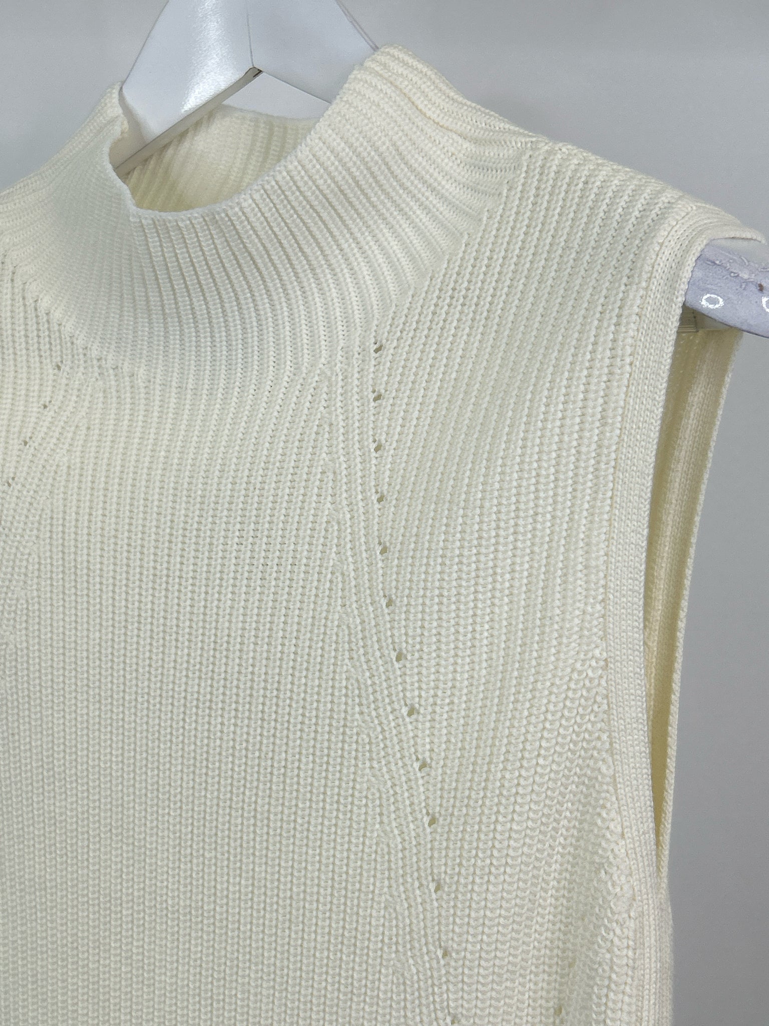 White House Black Market Size M White Women Sweater