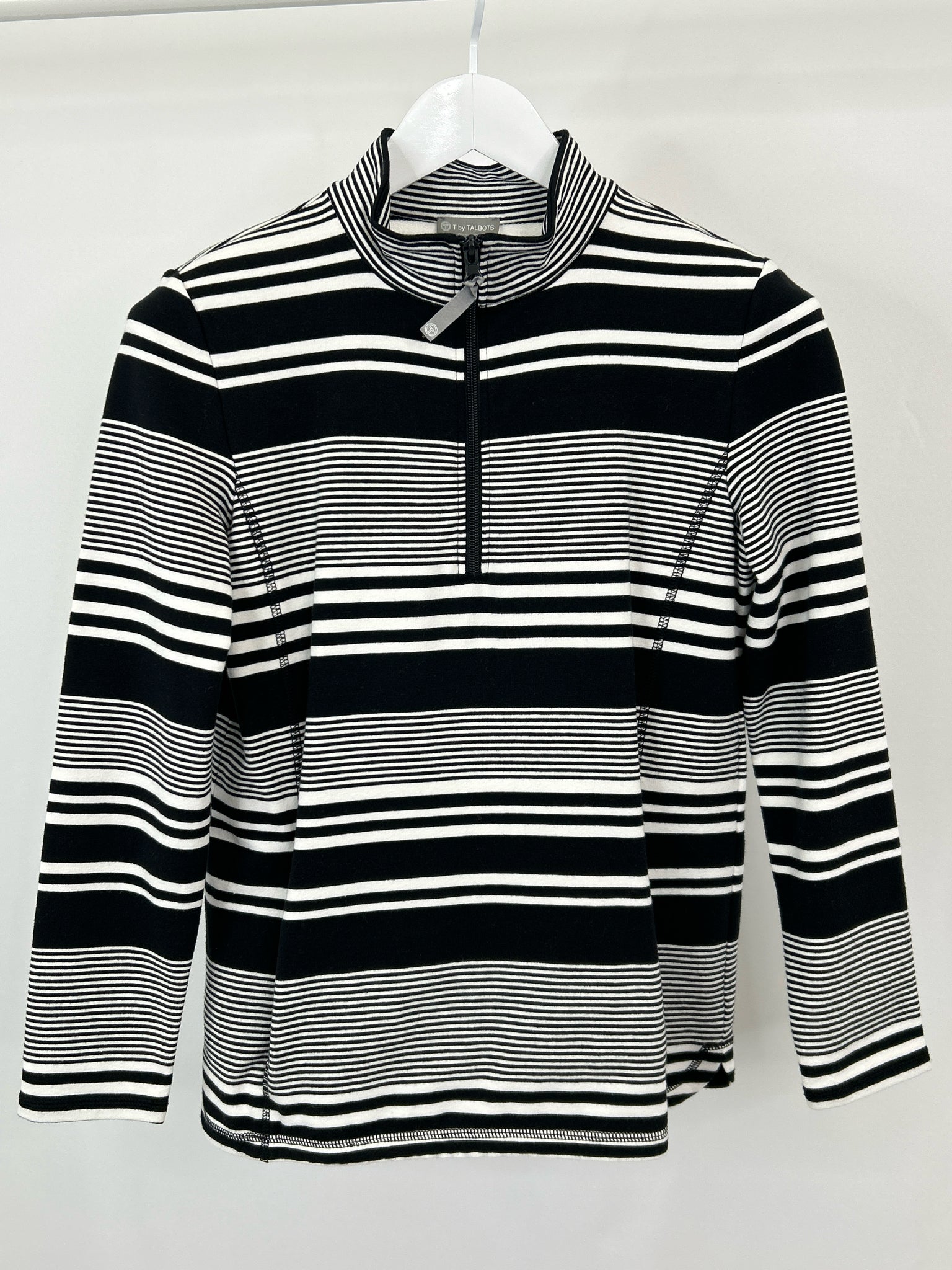 T BY TALBOTS NWT Size SP black striped Women Pullover