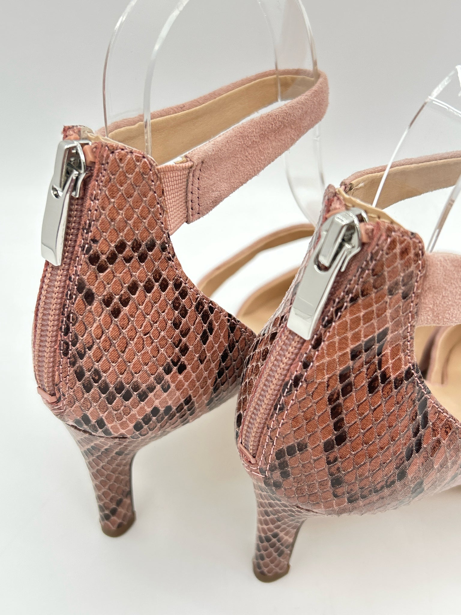 FRANCO SARTO NWOB Size 8.5M Blush Women Pumps NWOB