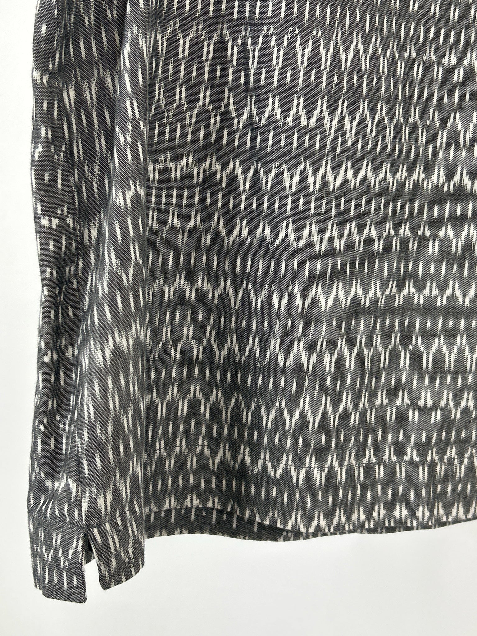 EILEEN FISHER Size M GRAY AND WHITE Women Top