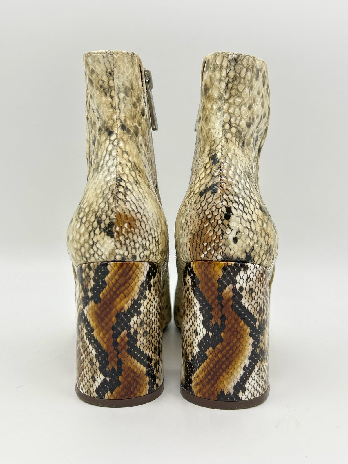 CHARLES by Charles David Size 7M Brown Print Women Booties