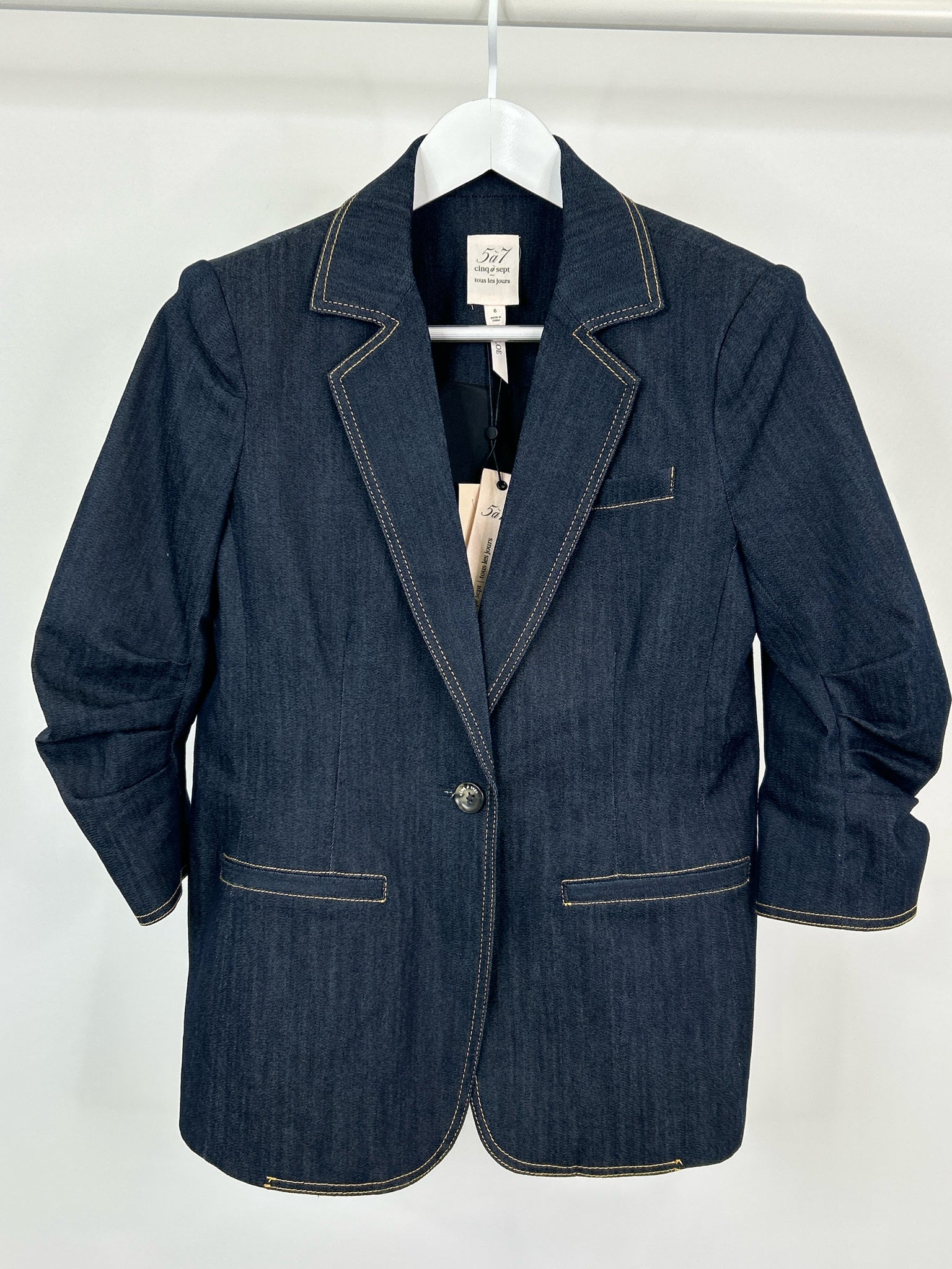 5a7 cinq a sept NWT Size 6 BLUE DENIM Women Blazer