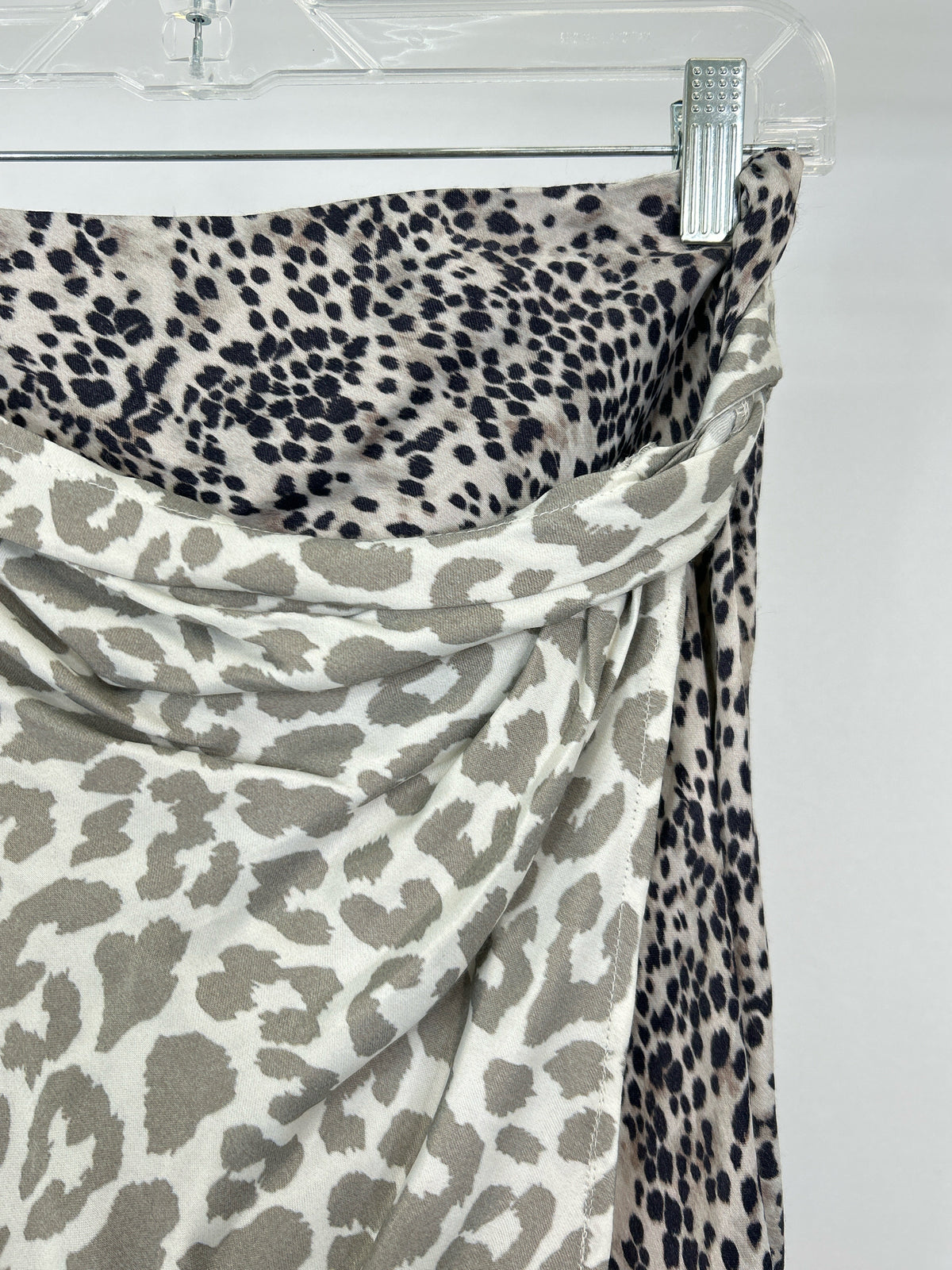 CONDITIONS APPLY Size L Gray and Beige Women Skirt