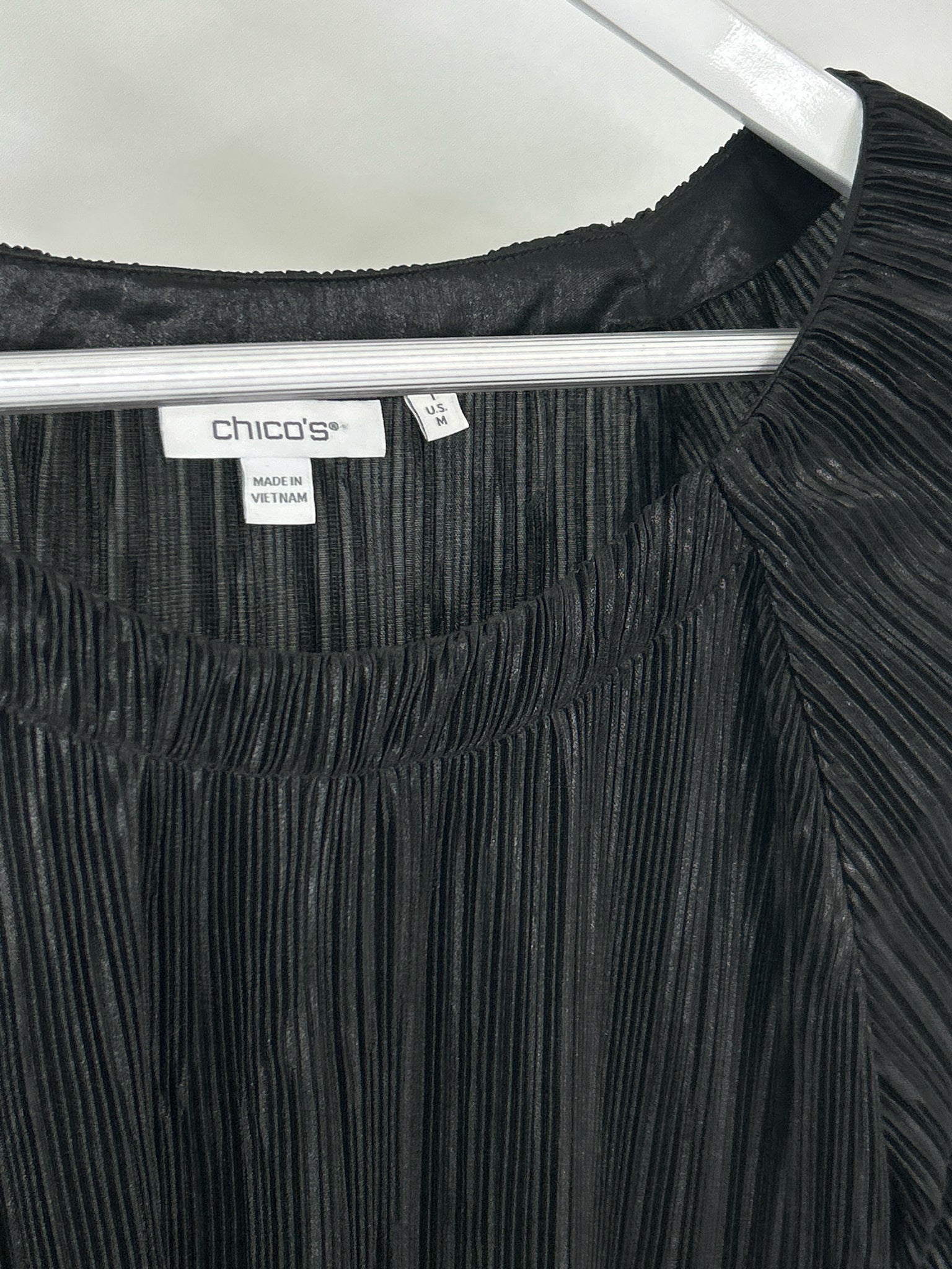 CHICO'S NWT Size M Black Women Top