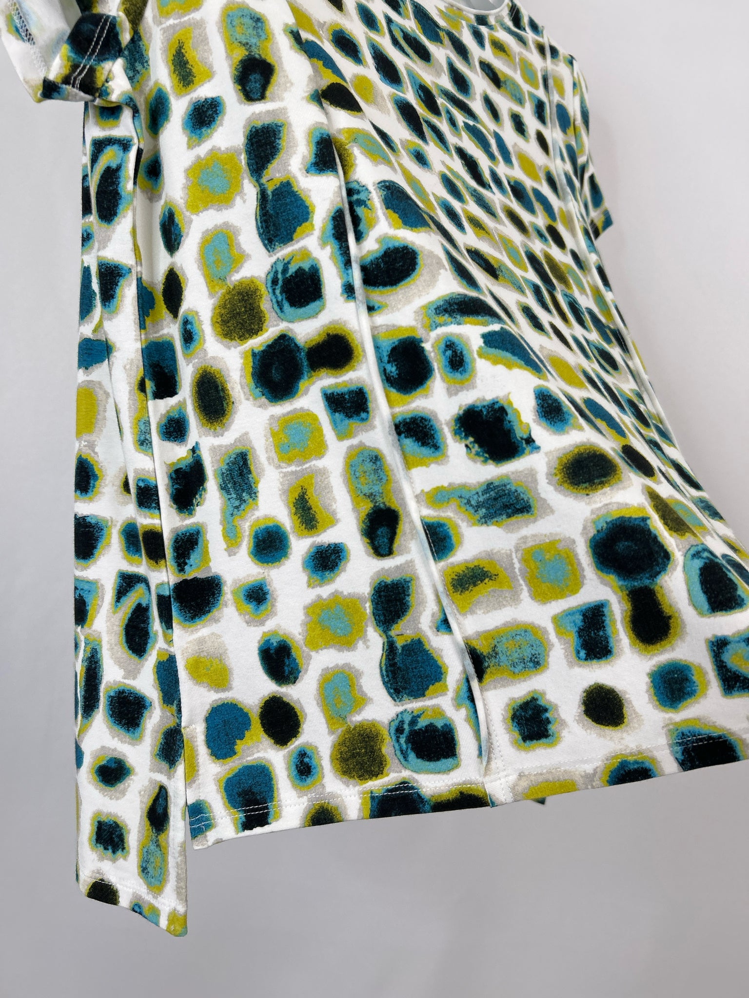 OLIVIA BY HABITAT CLOTHES Size S GREEN AND WHITE Women Top