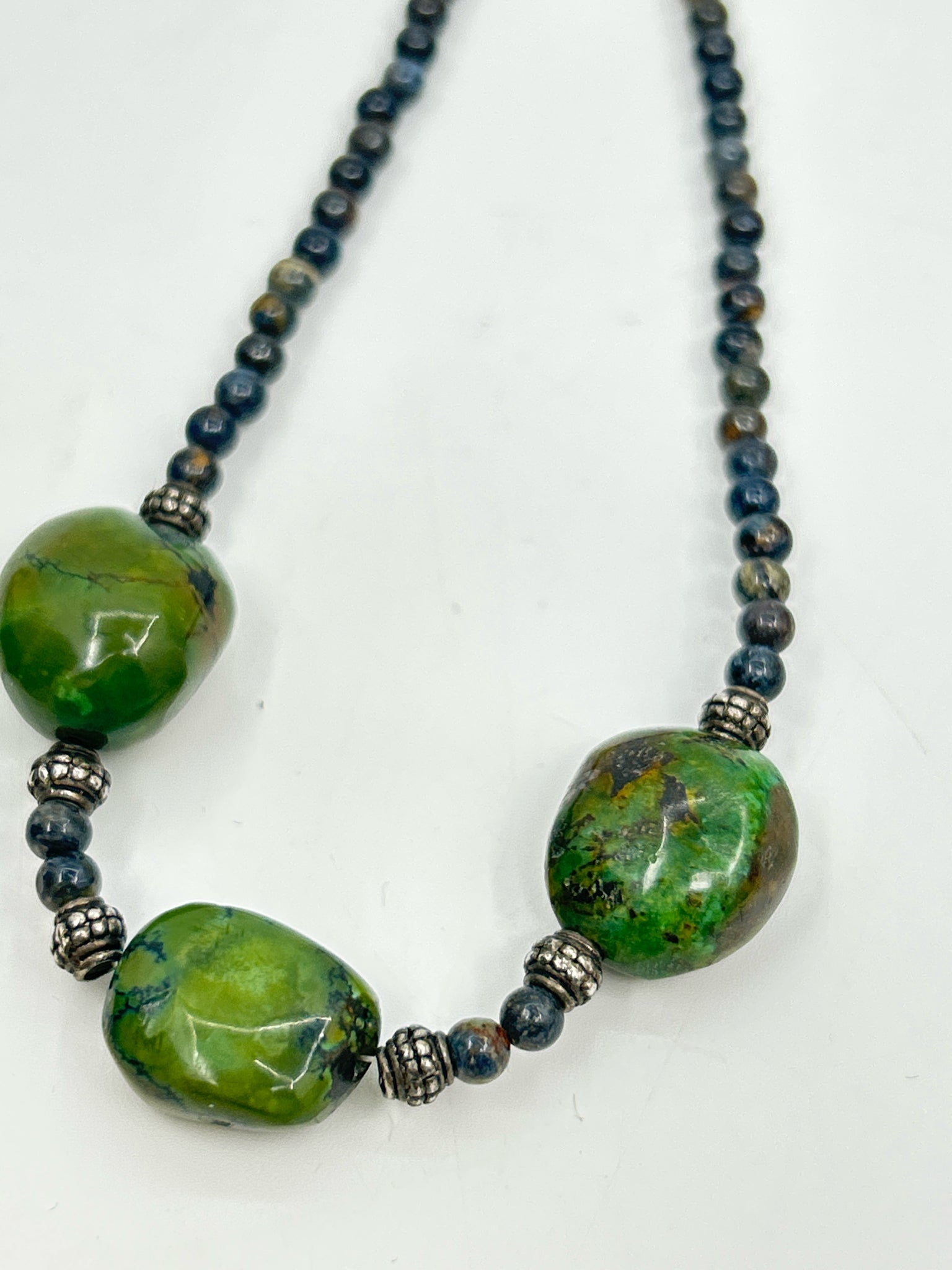 NO BRAND BLACK AND GREEN Necklace