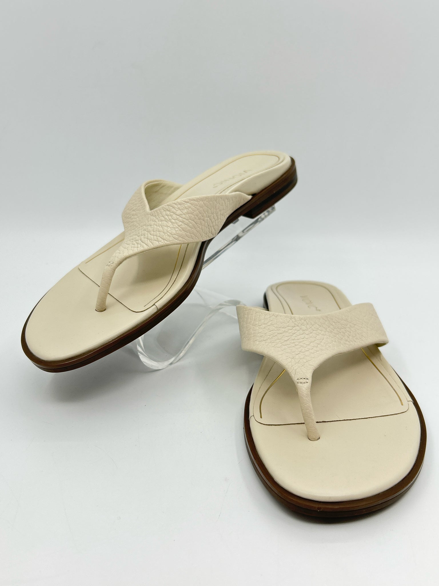 VIONIC Size 8 Beige Women Sandal