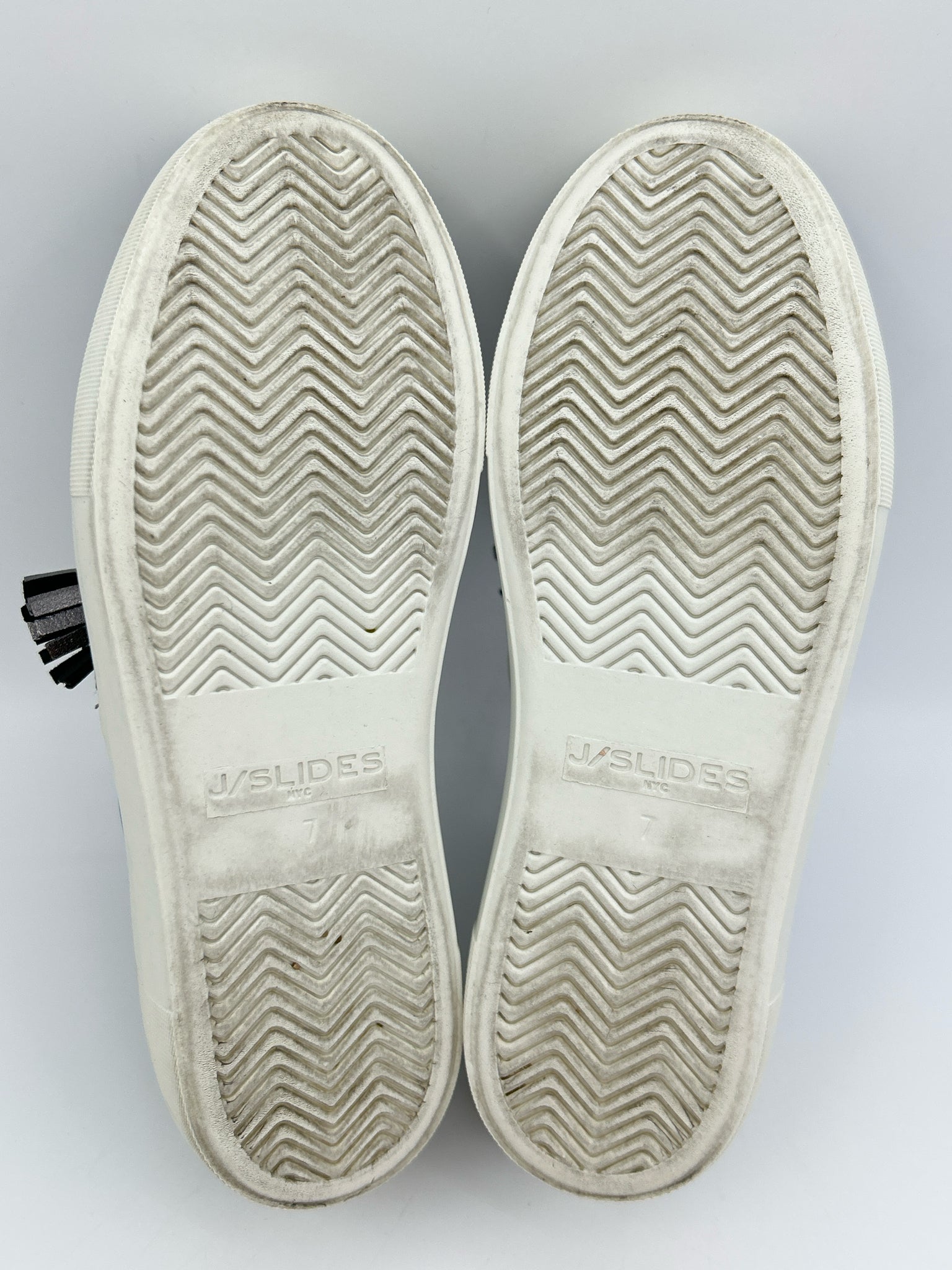 J/Slides Size 7 Pewter Women Sneakers