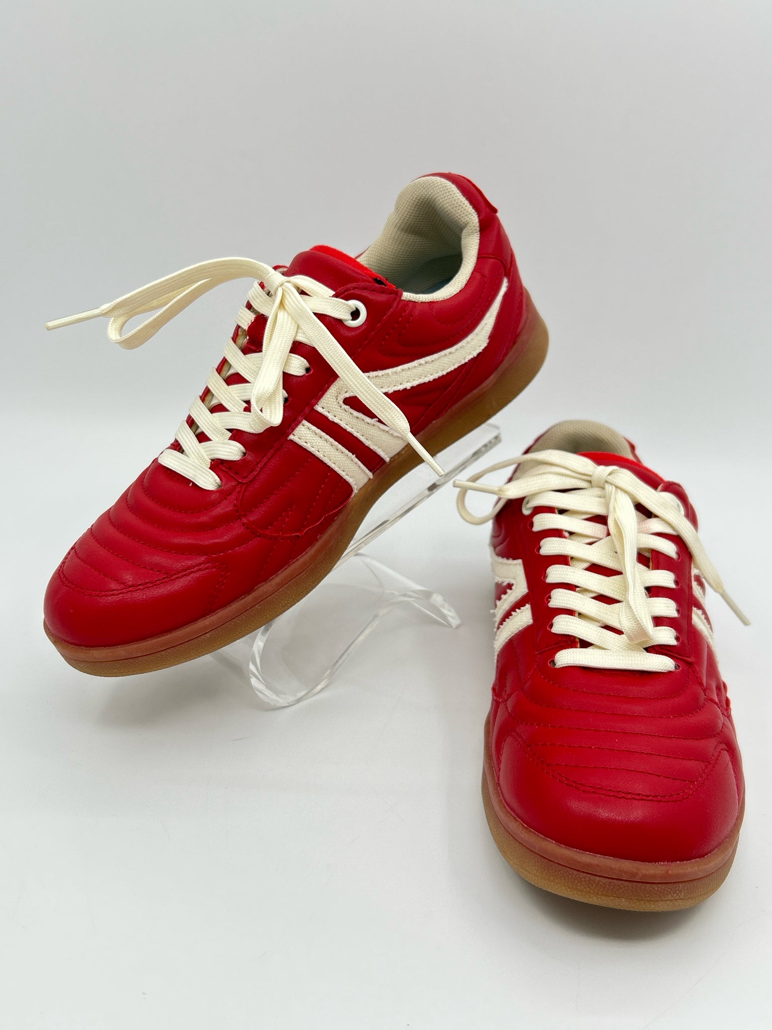 STEVE MADDEN Size 7.5M Red Women Sneakers