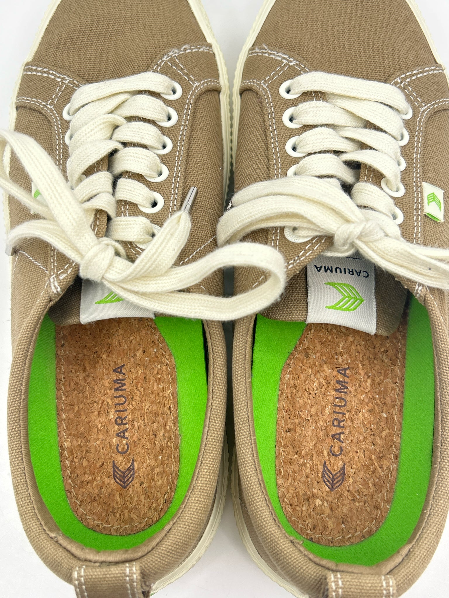 CARIUMA Size 9.5M SAND Women Sneakers