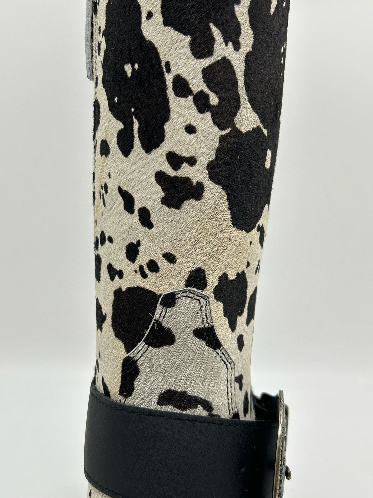 DINGO Size 8.5M Black & White Women Boots