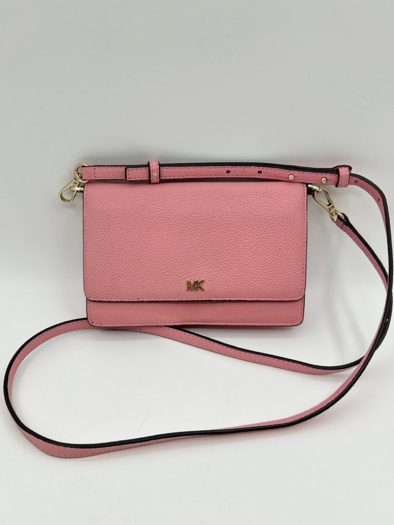 MICHAEL KORS Pink Crossbody Wallet Purse