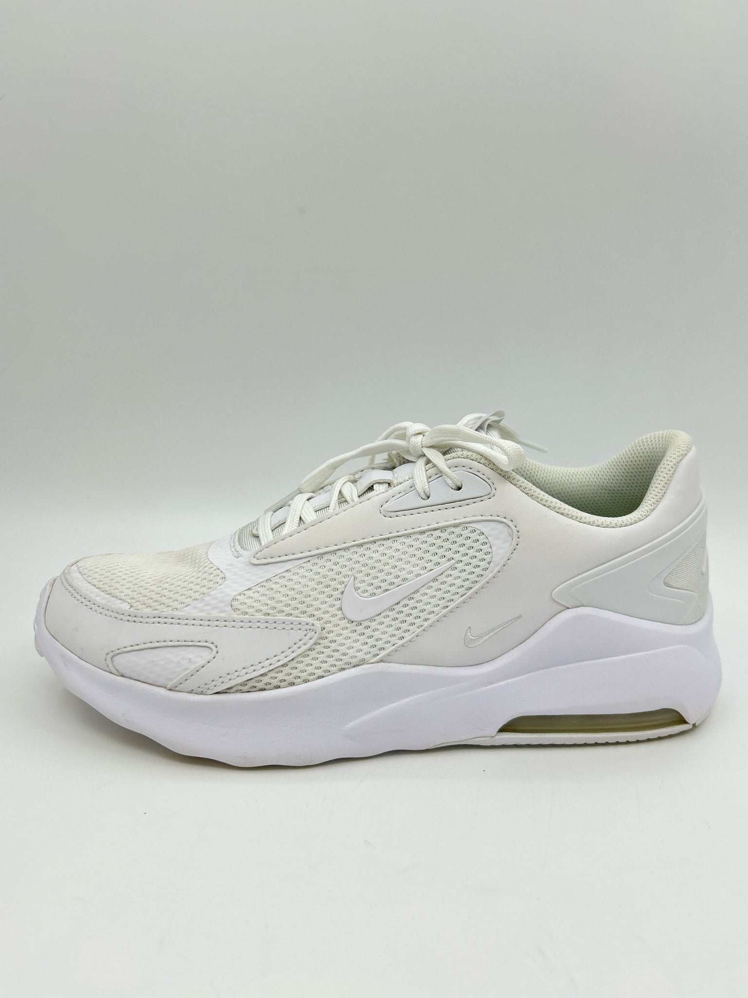 NIKE Size 10 White Women Sneakers