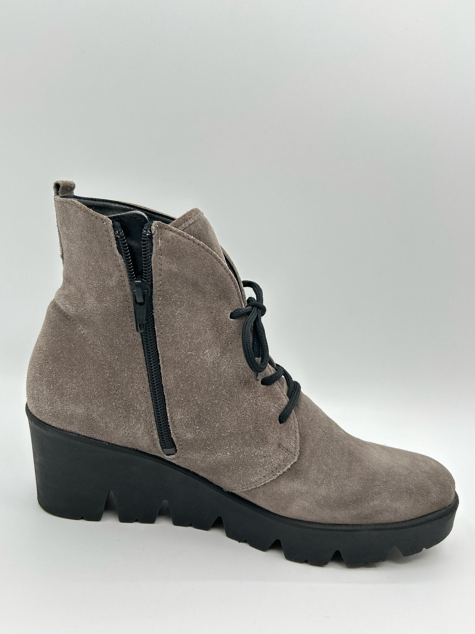Waldlaufer Size 8.5 Grey Women Boots