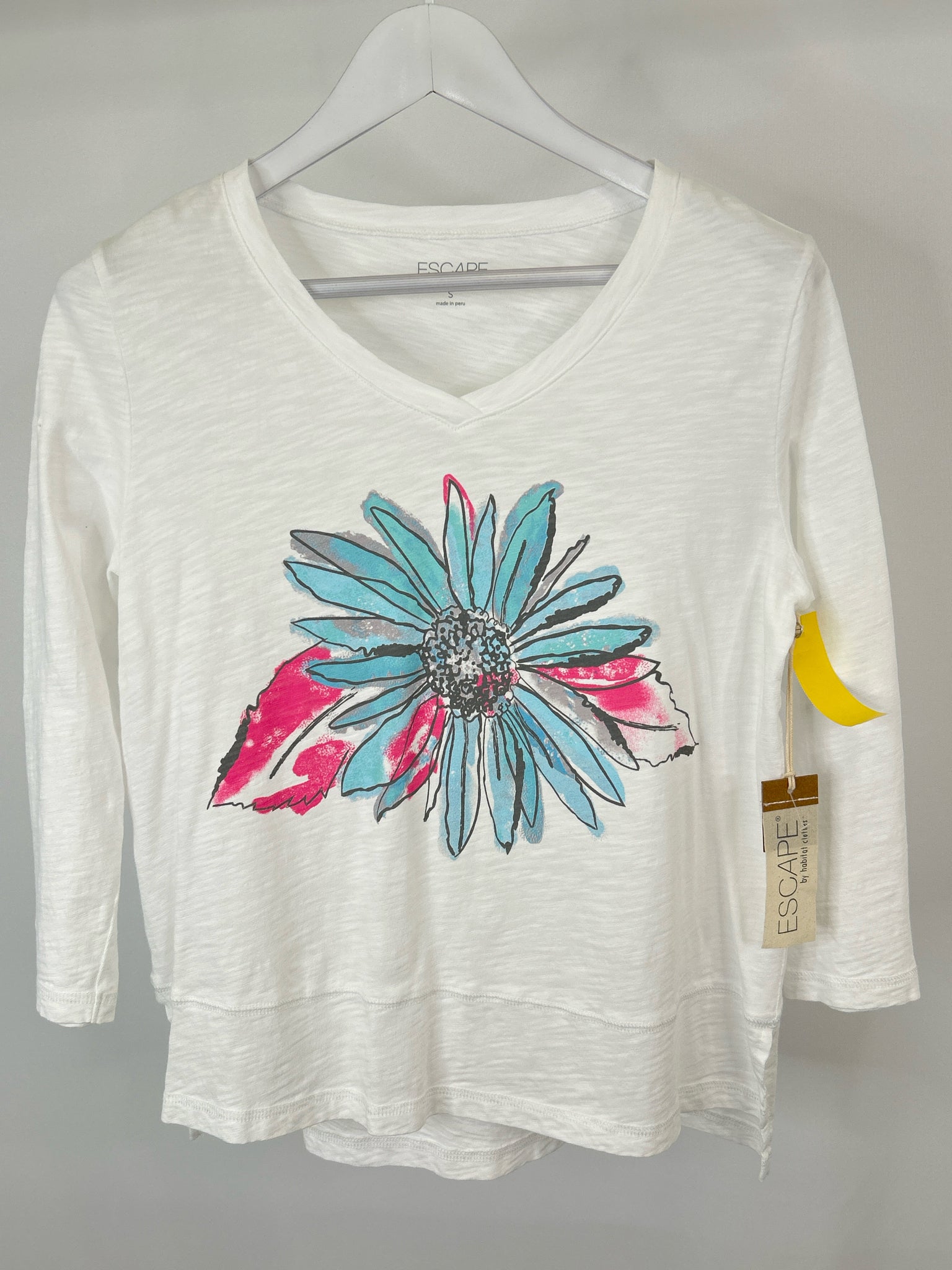 Escape by Habitat Clothes Size S White Women T-shirt