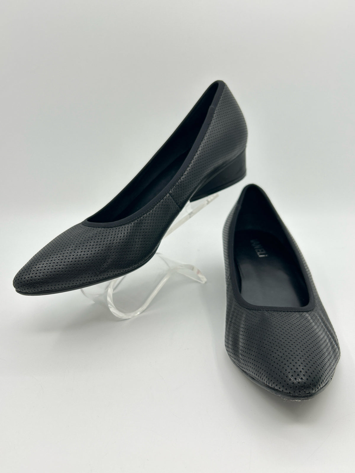 VANELI Size 9M Black Women Pumps