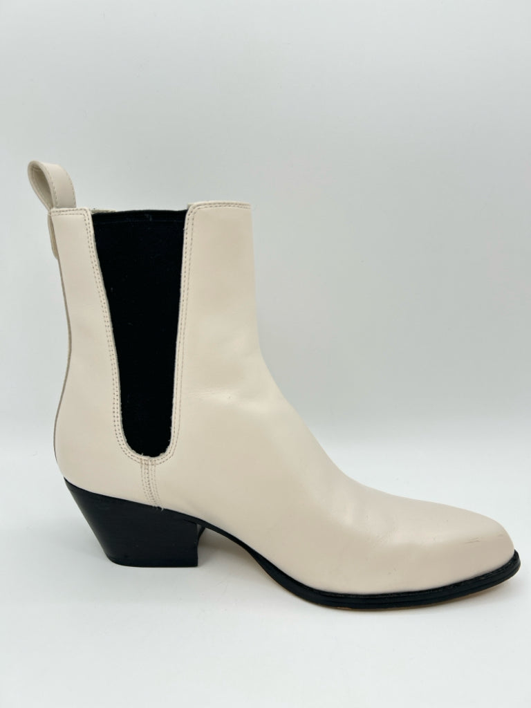 MICHAEL MICHAEL KORS Size 7.5M IVORY AND BLACK Women's Boots
