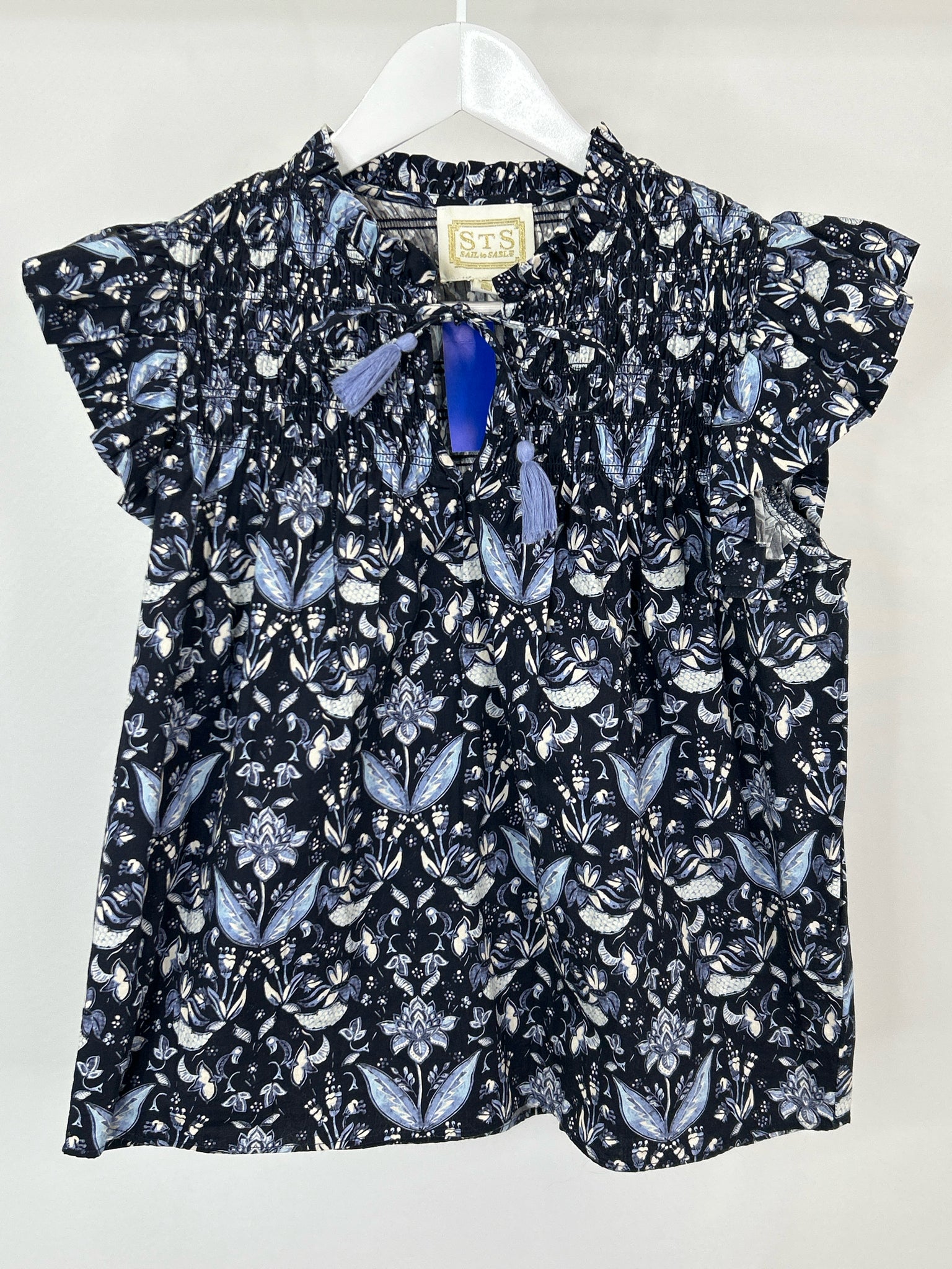 SAIL TO SABLE STS Size S Navy Print Women Top