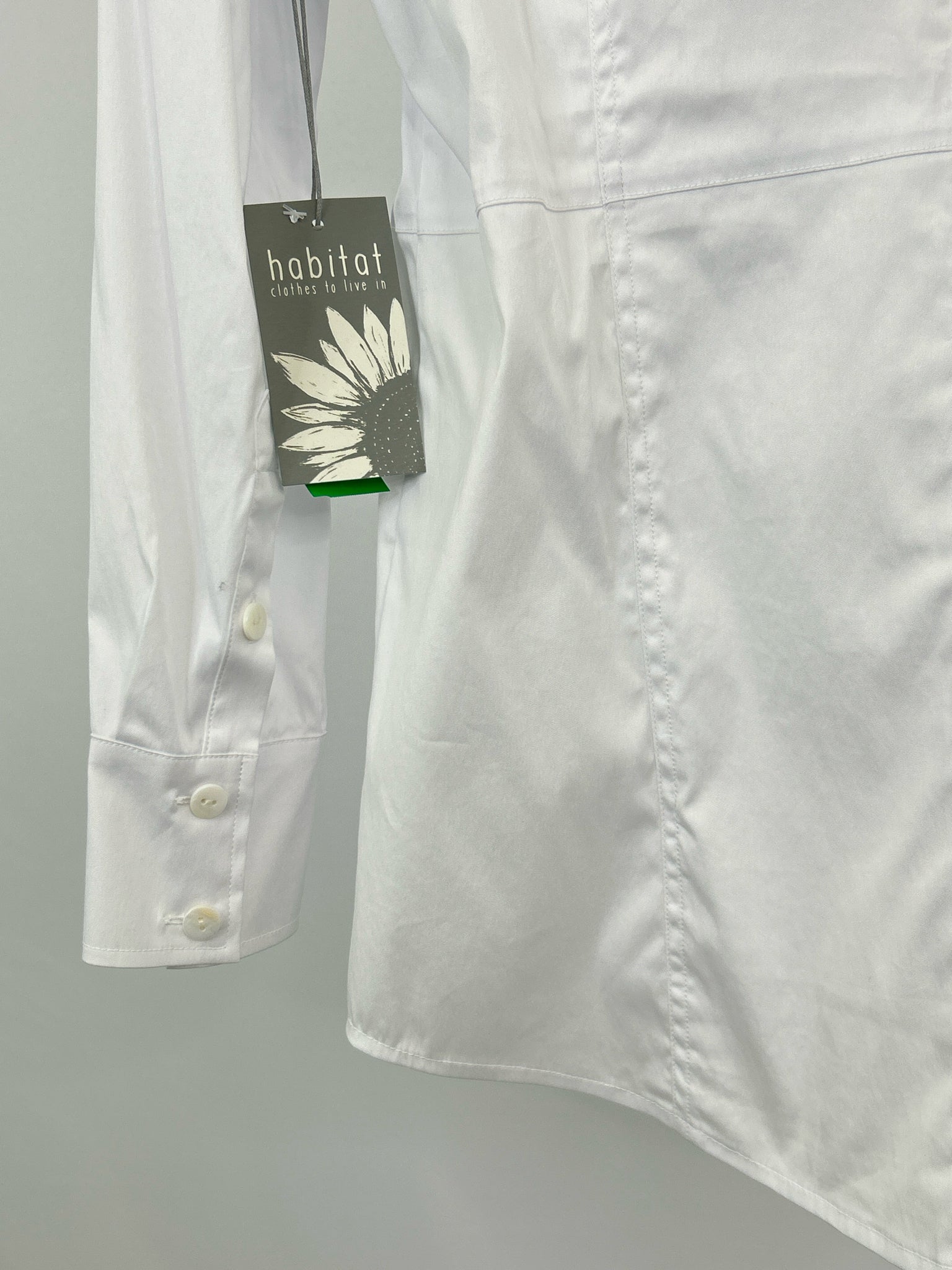 HABITAT Size S White Women Shirt NWT